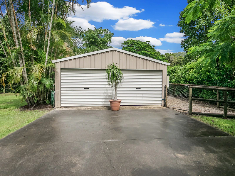 garage