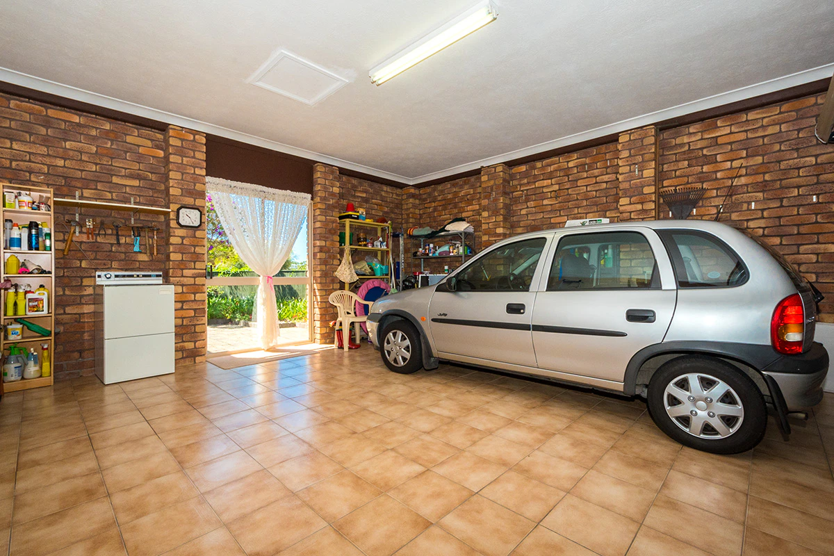 garage