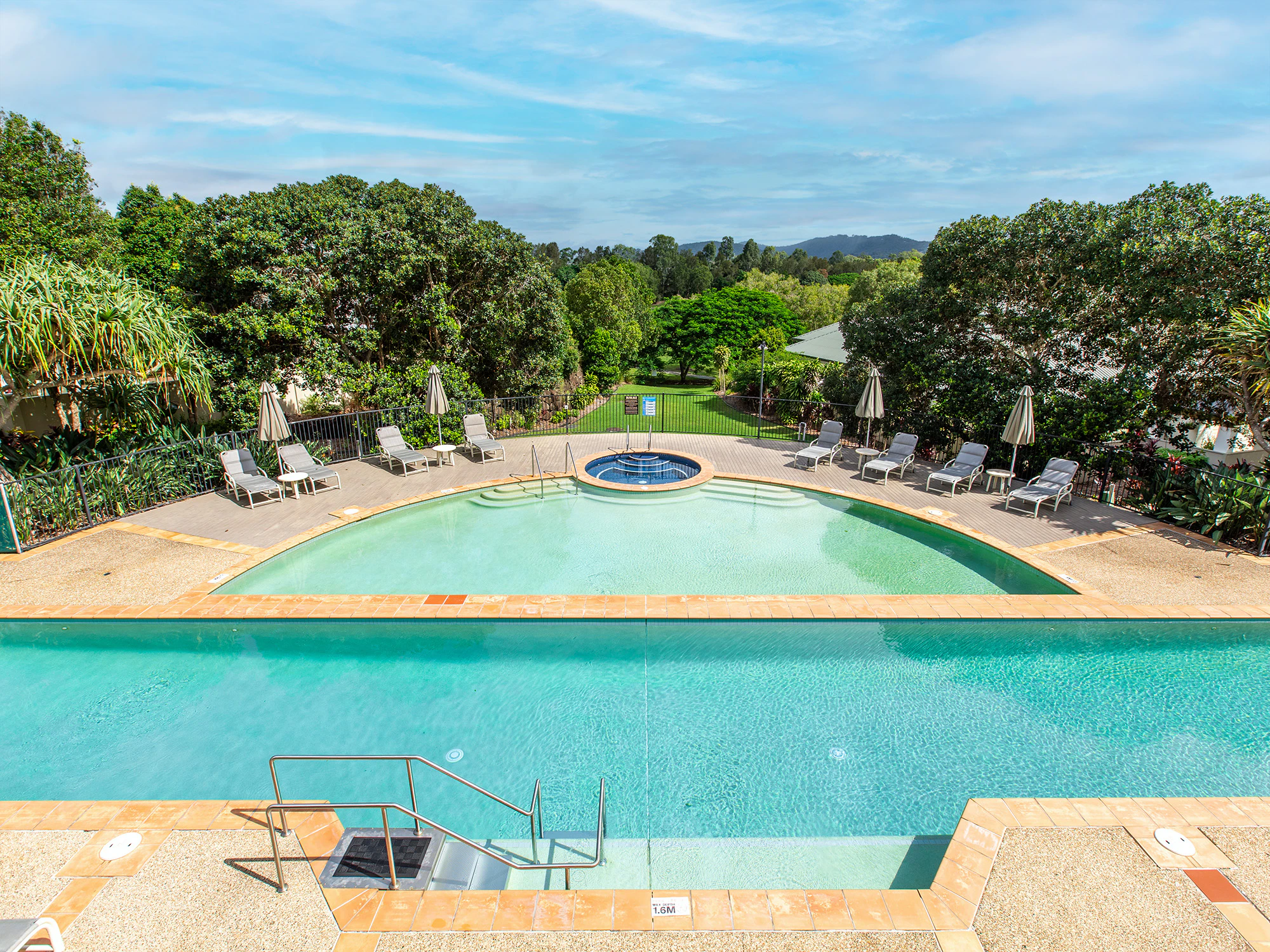 pool