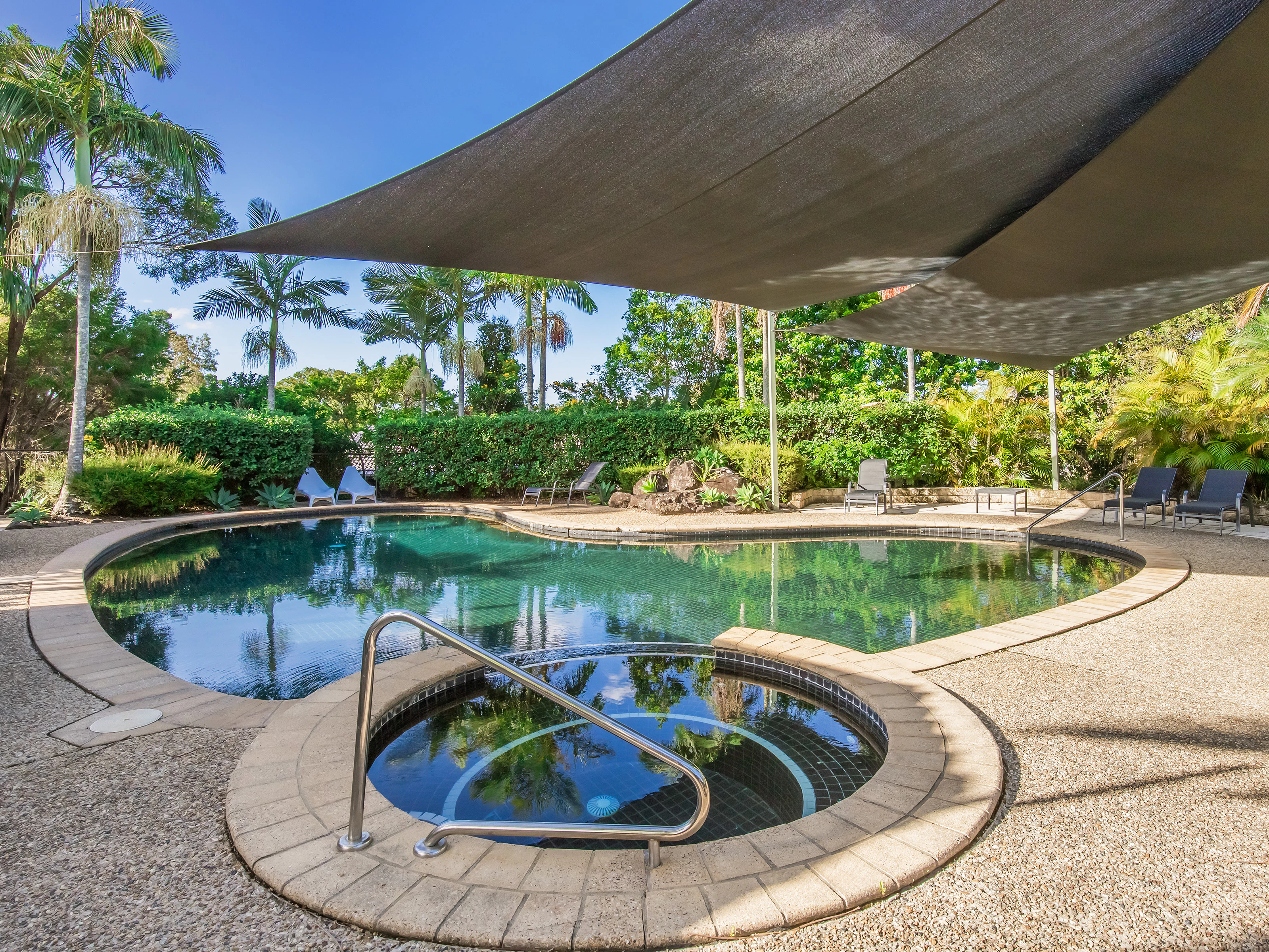 pool