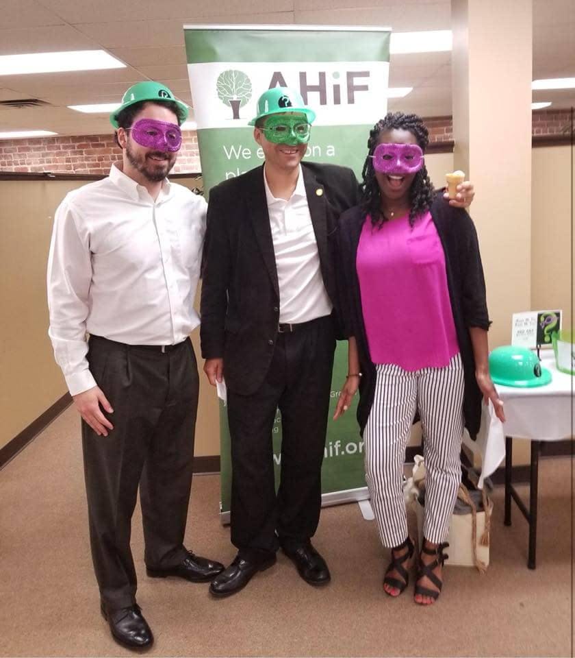 10ae7123-cf8c-4bf1-9885-53f43f394fb2-263x300