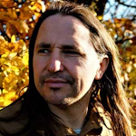 Miles Irving headshot