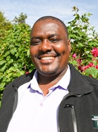 A person witha a bright smile.