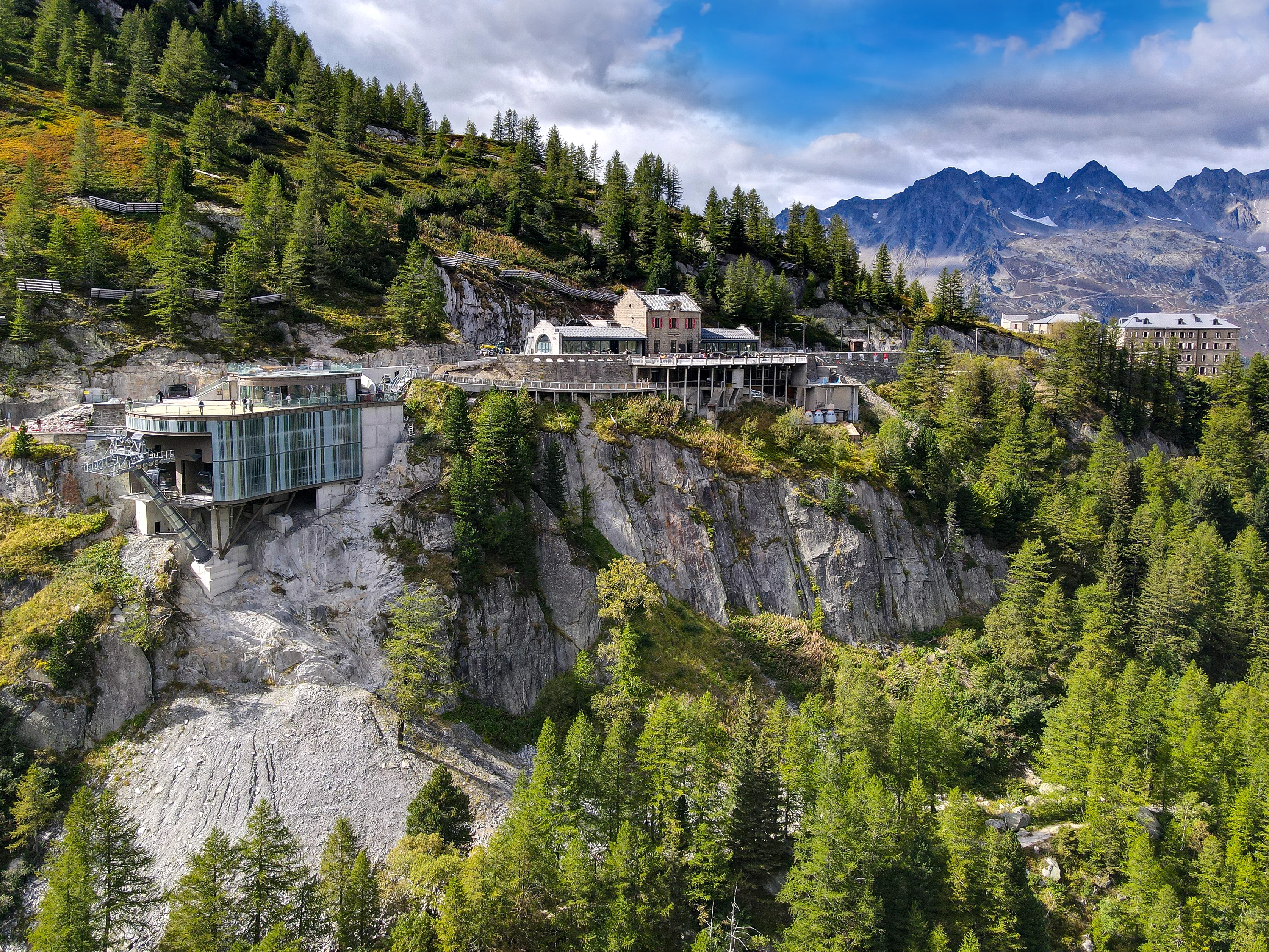 Montenvers - Mer de Glace summer