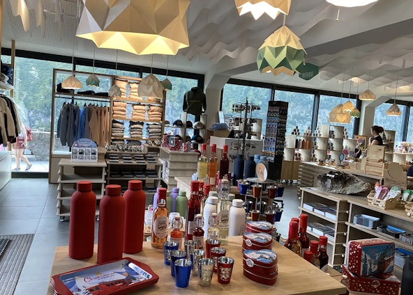 Montenvers store