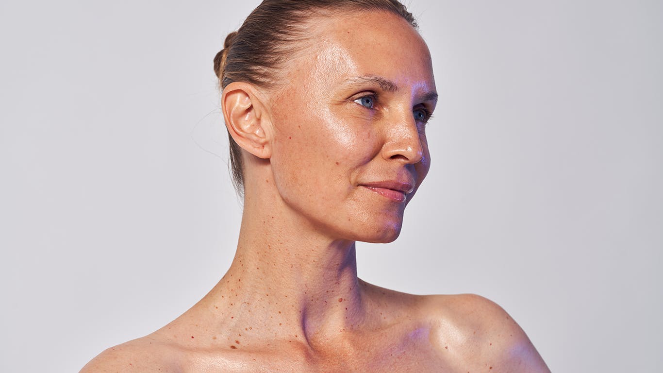 Best Treatments for Aging Skin in Your 40s | Glo2Facial