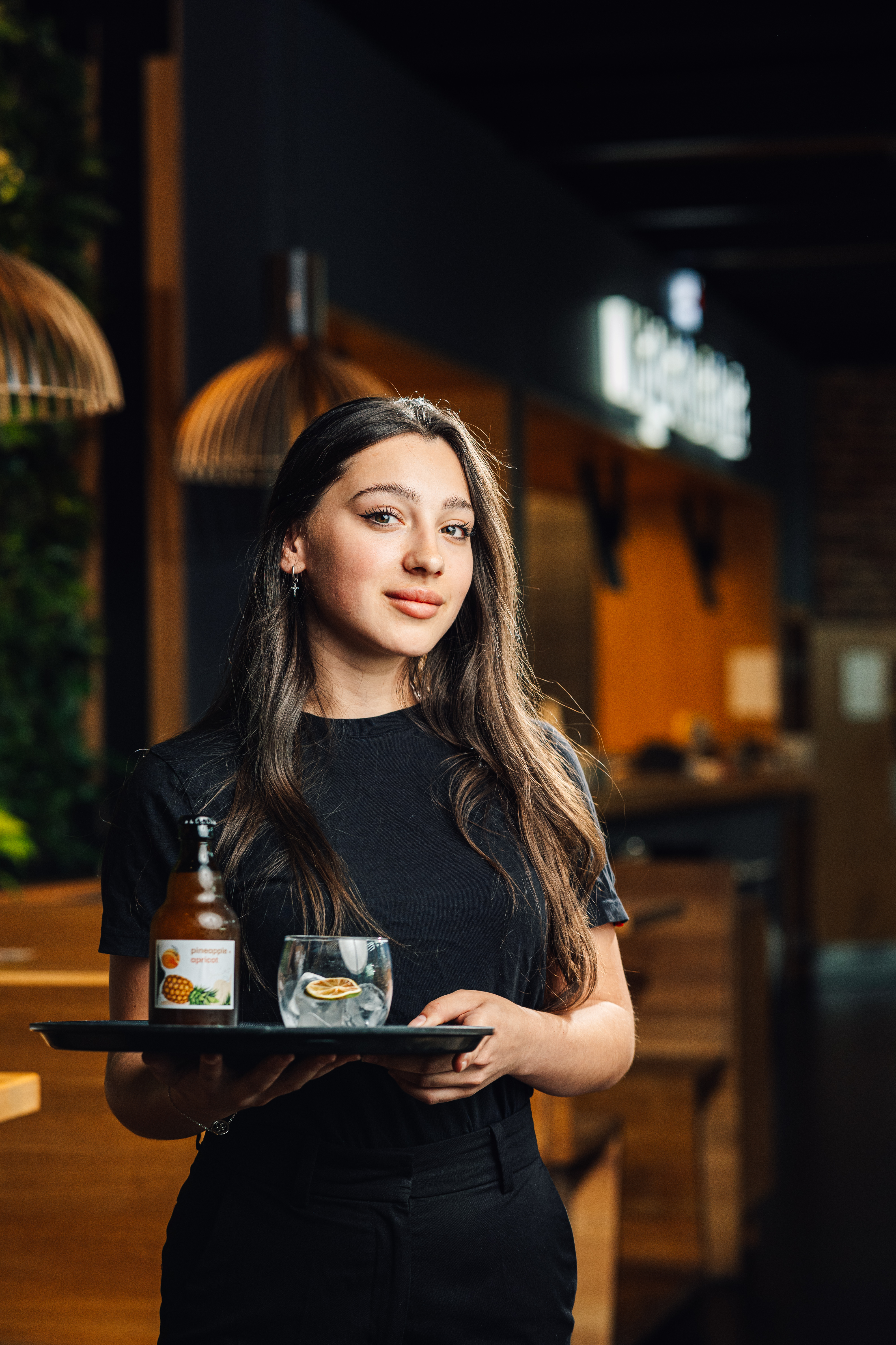 waiter/ waitress