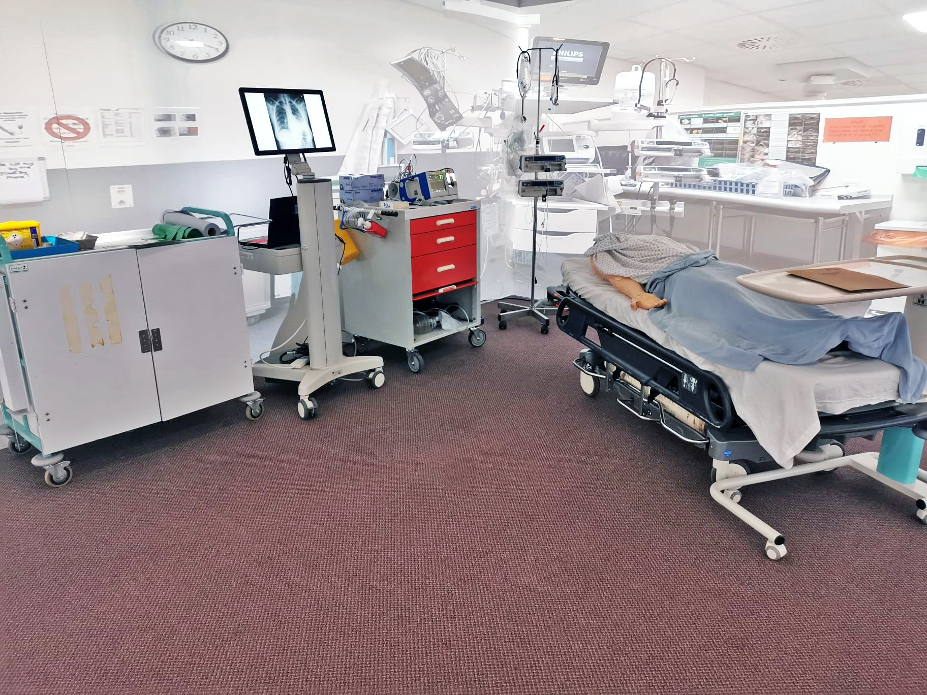 architecture, building, hospital, clinic, operating theatre, bed