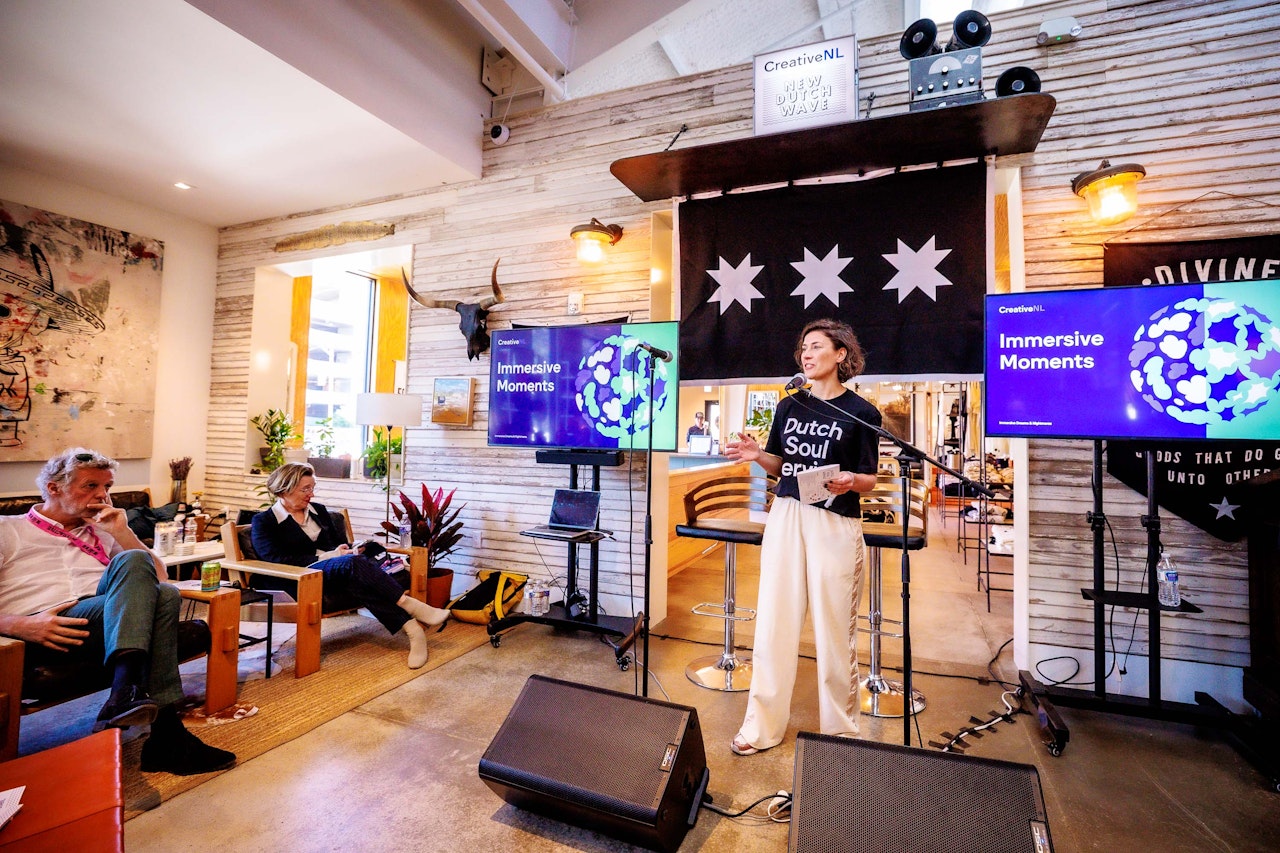 Fenna van Raaij, directeur van Dutch Digital Agencies, bij de aftrap van 'Dutch Soul Service'
