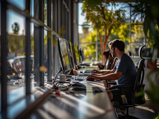 Beeld bij webinar: AI integreren in je bureau én je dienstverlening