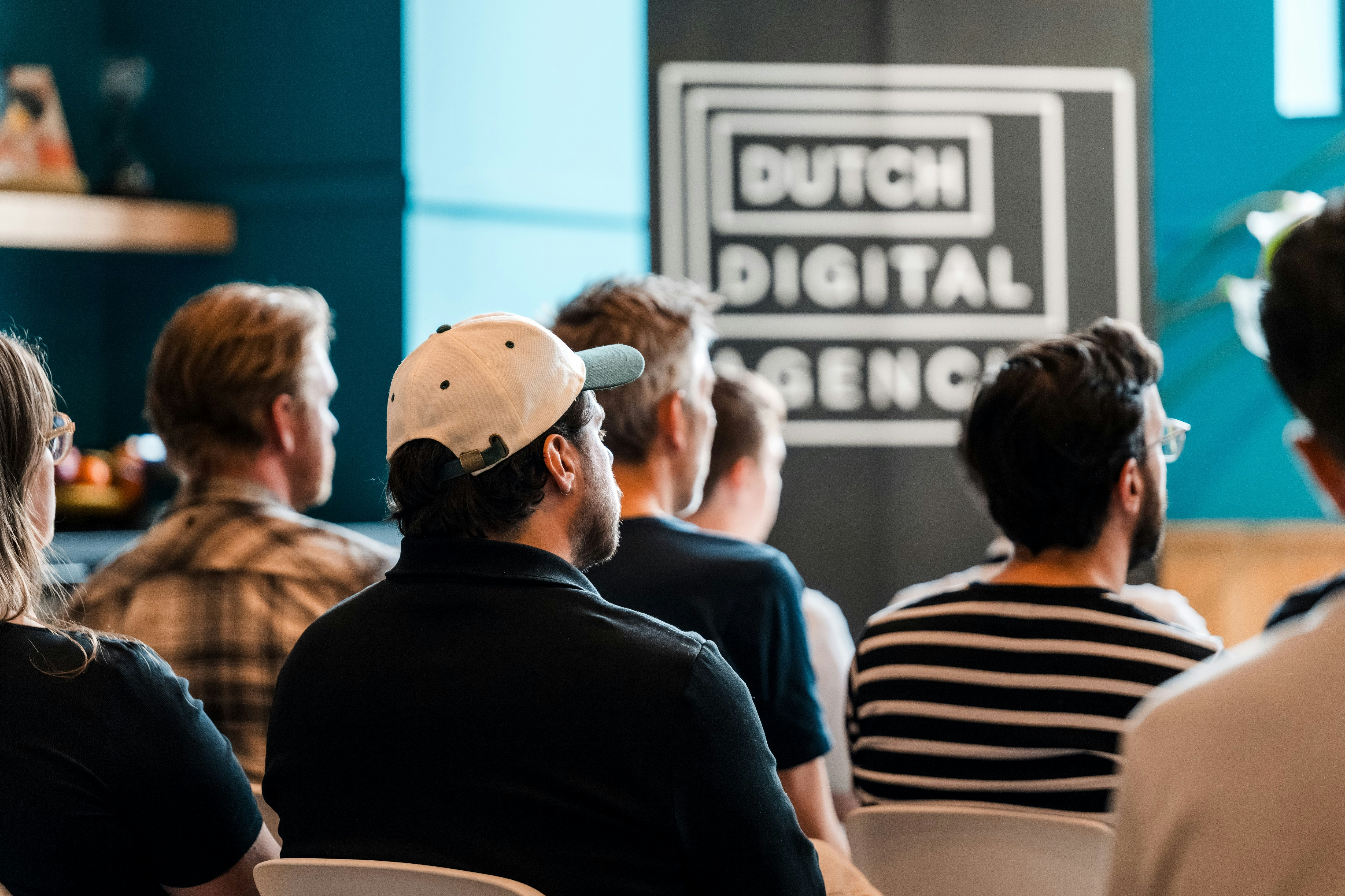 DDA lanceert AI Stageprogramma om kloof tussen onderwijs en werkveld te dichten