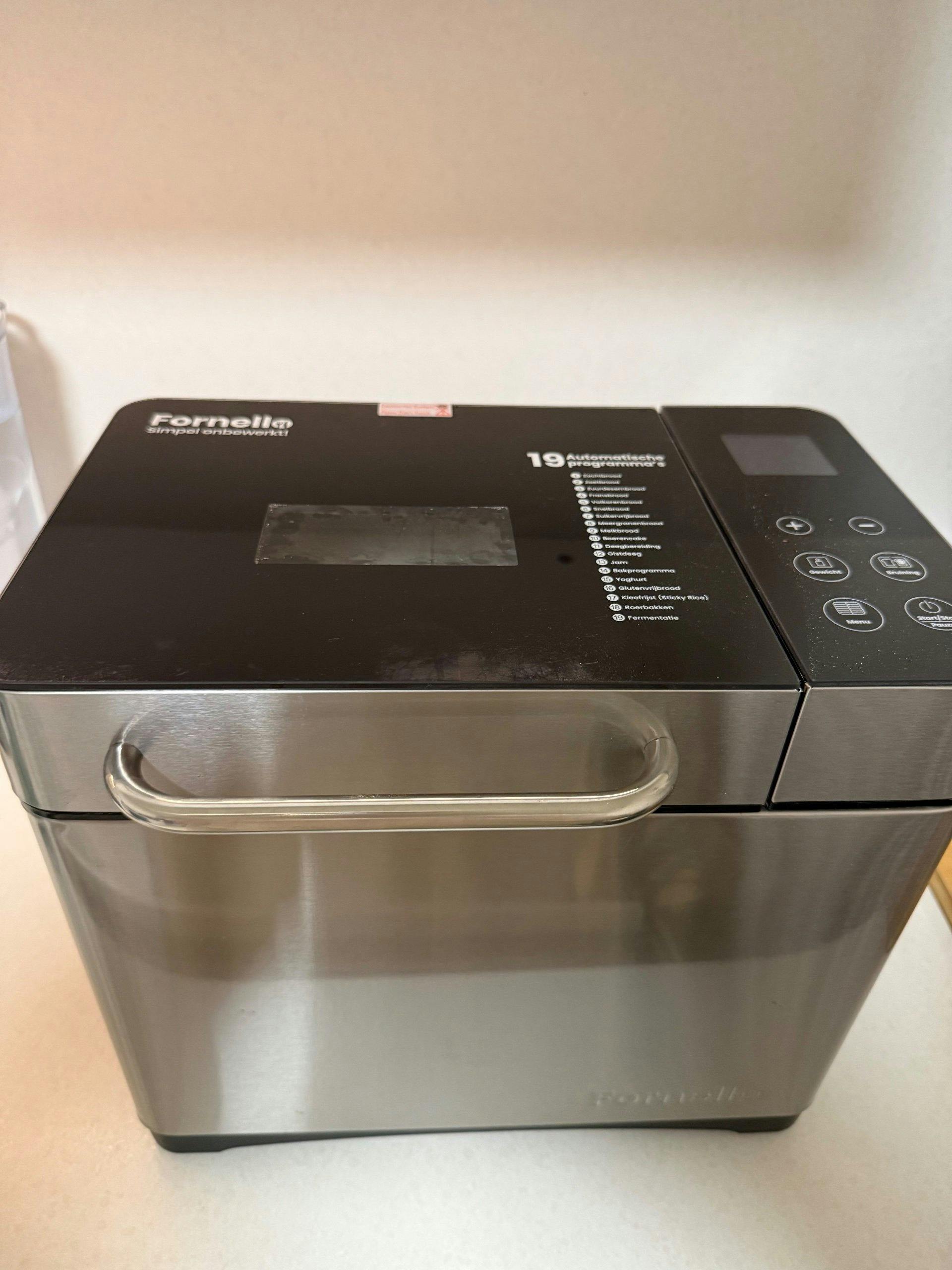 Fornello Supremo Broodbakmachine thuis bij Sara, een tester