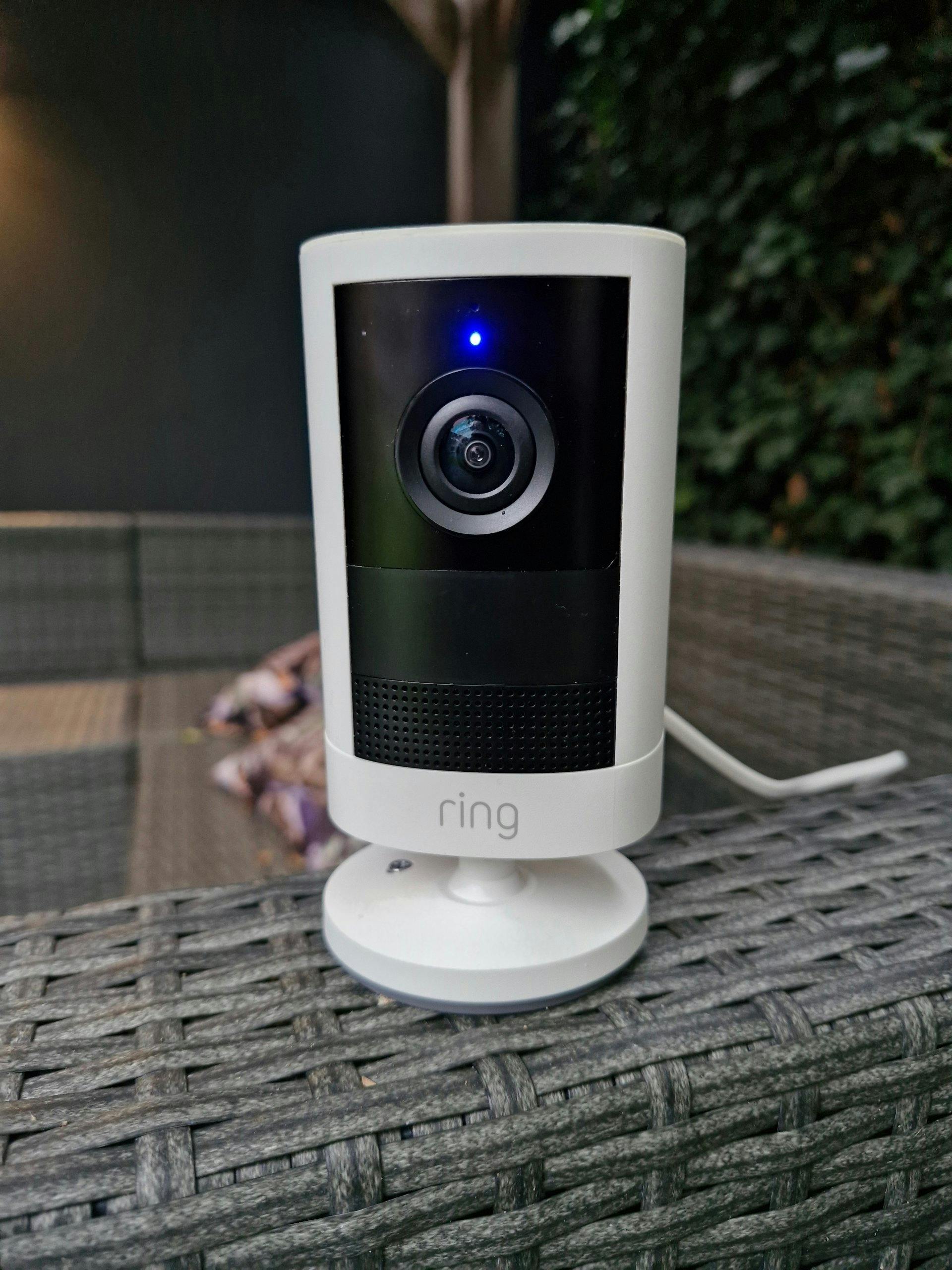 Ring Outdoor Camera 2K plug-in zwart of wit thuis bij Marjolein, een tester