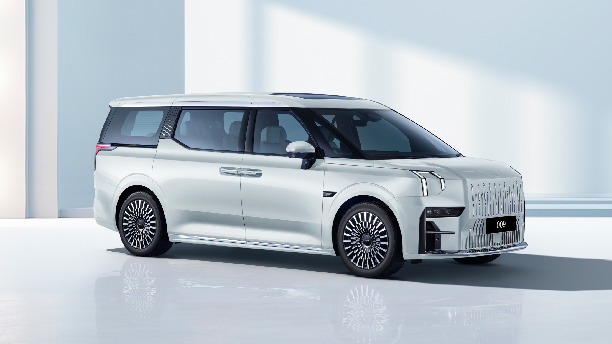 ZEEKR 009 | Pure Electric Luxury MPV | ZEEKR Indonesia