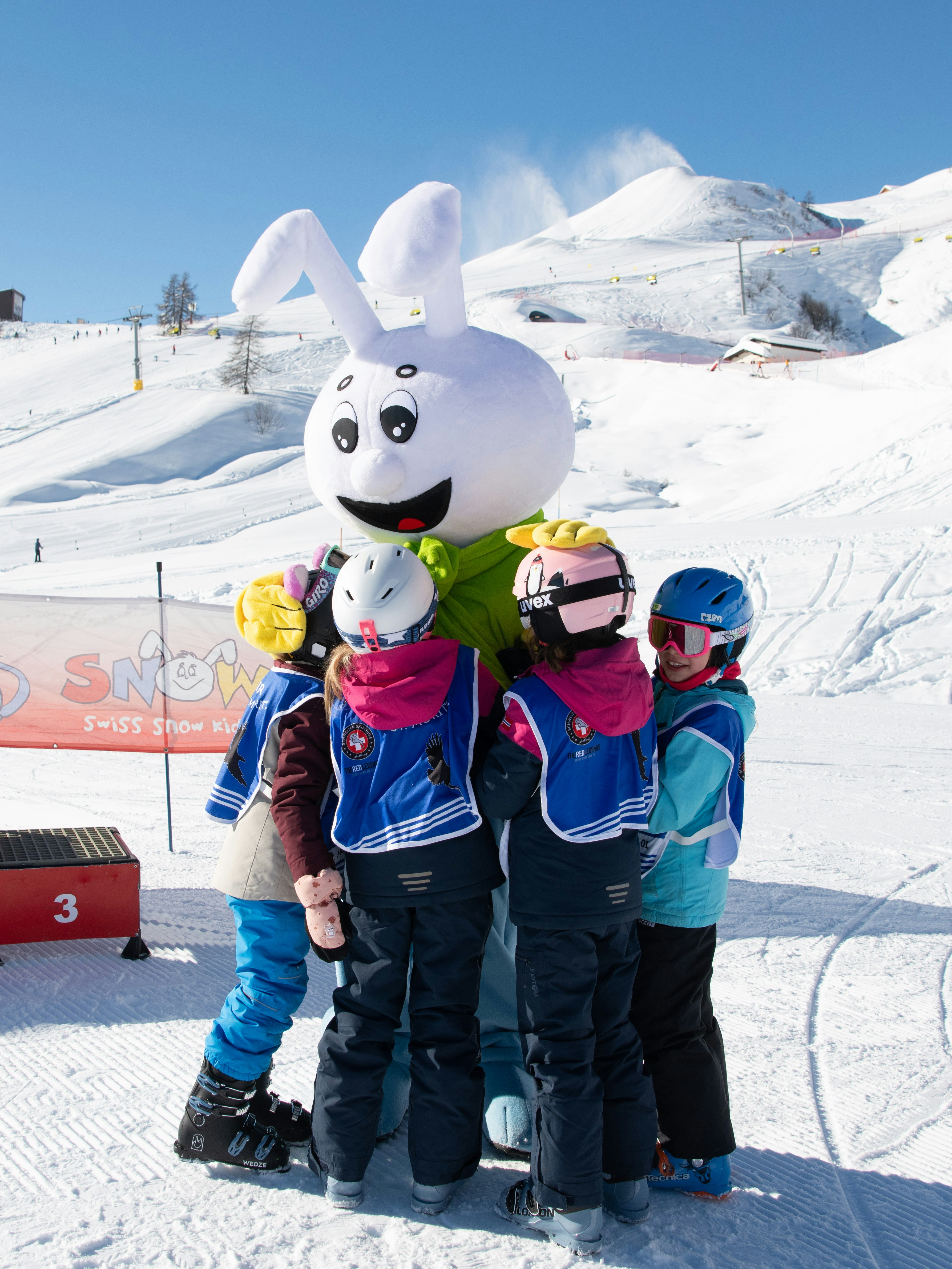 Snowli Kids Village Kinderskikurs St. Moritz
