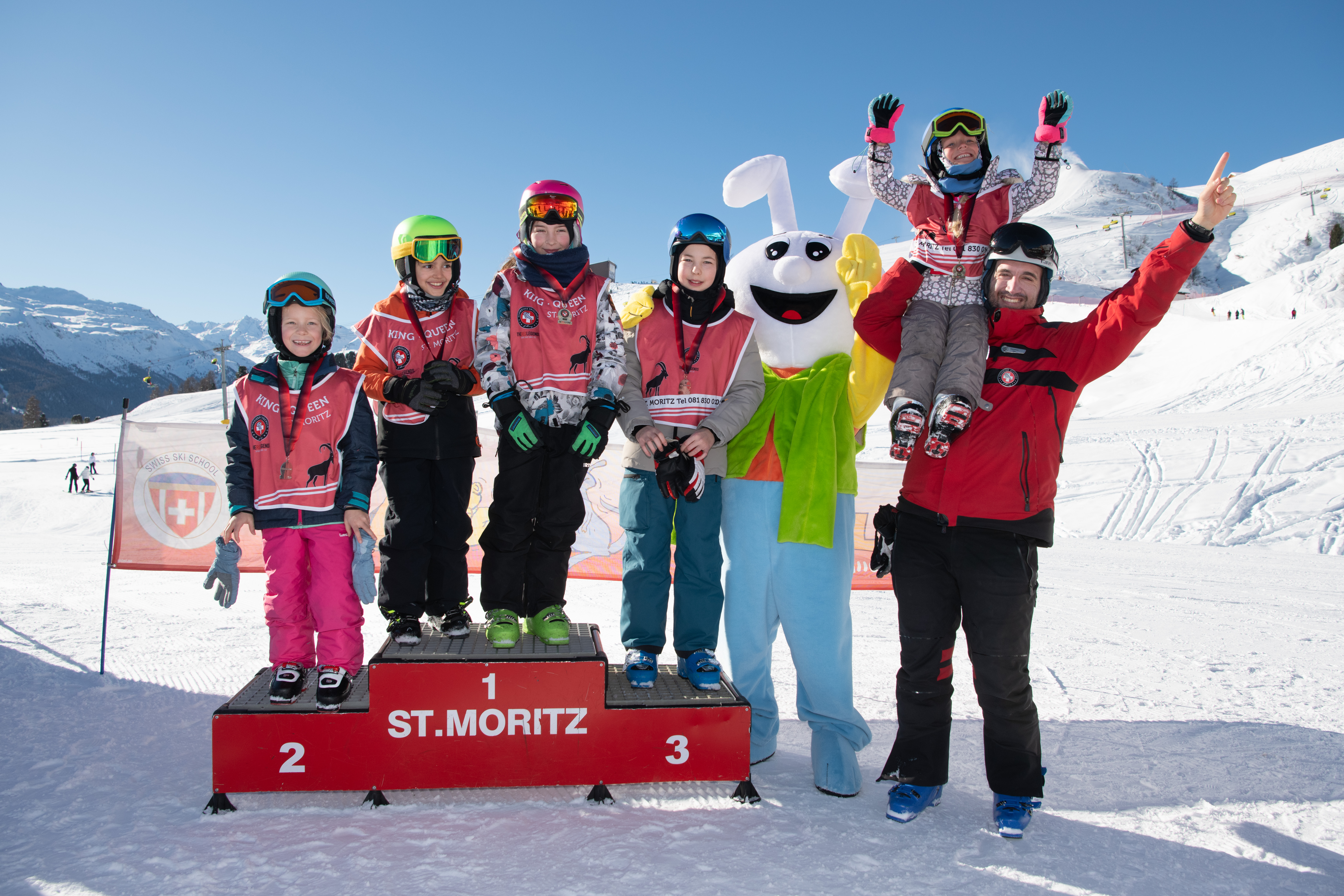 Award ceremony kids classes skiing ski school St. Moritz