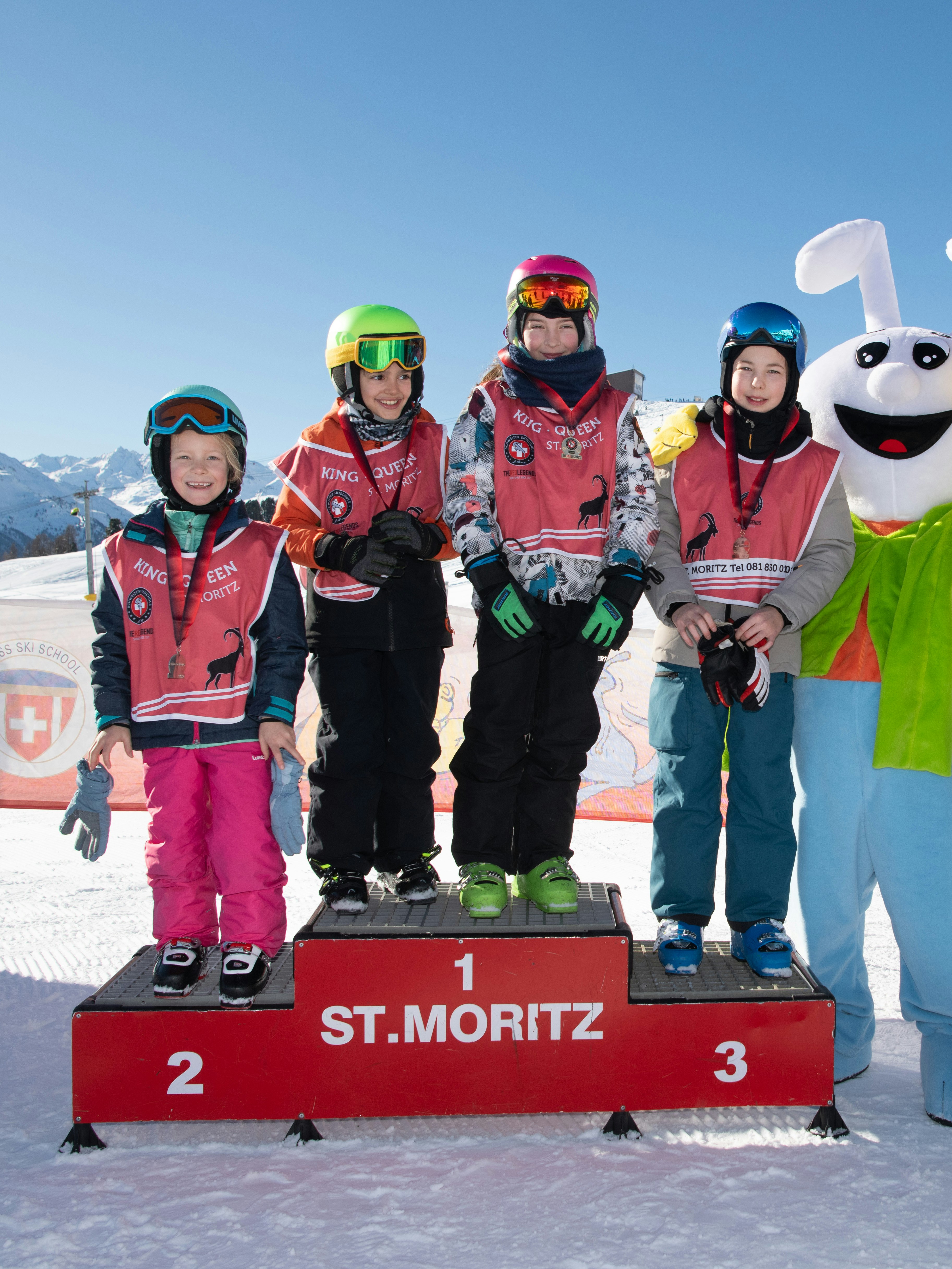Award ceremony kids classes skiing ski school St. Moritz