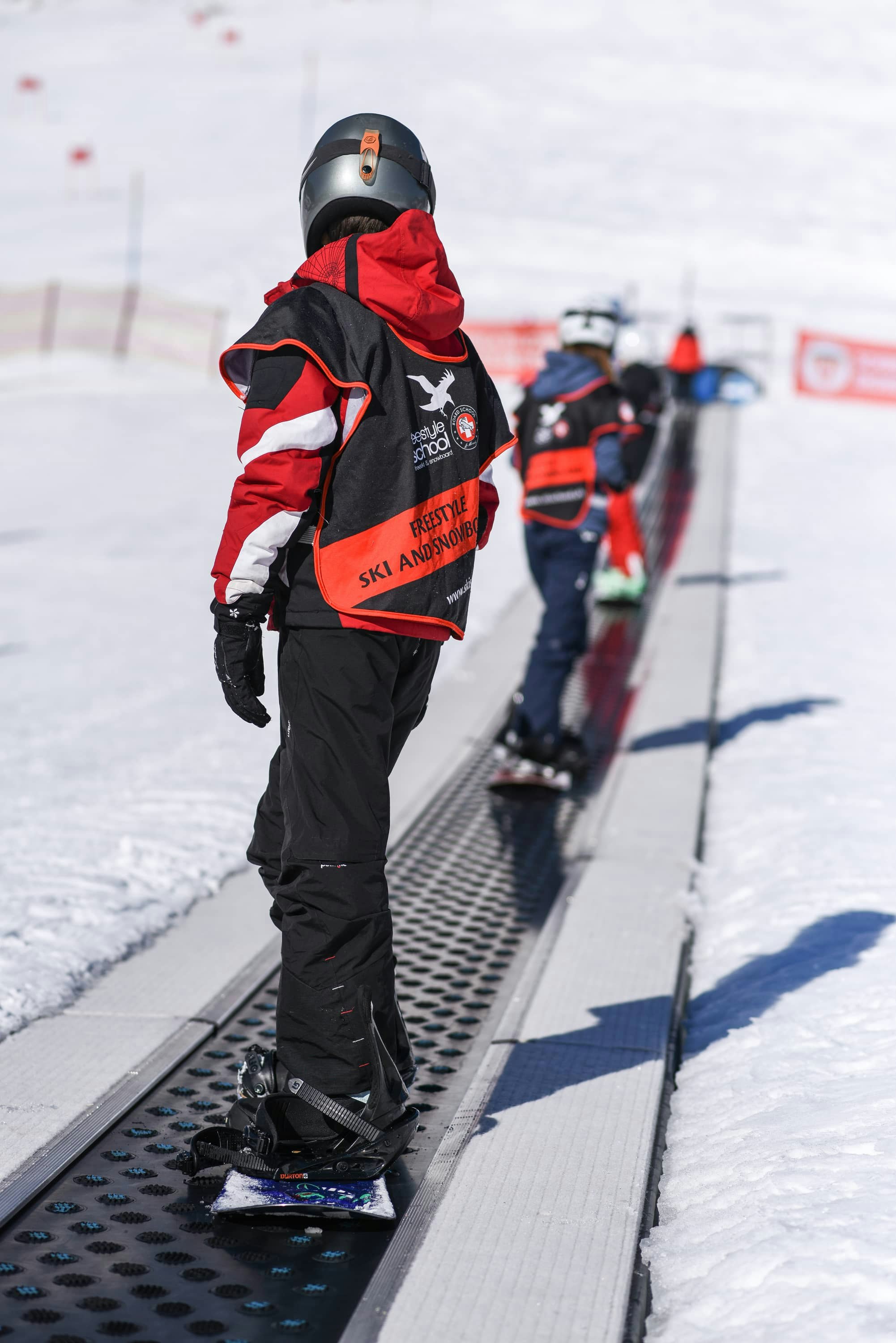 Snowboardunterricht Kinder in Kinder Skischulgebiet Celerina