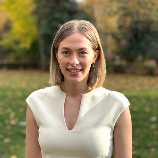 Annie Scacco (London)