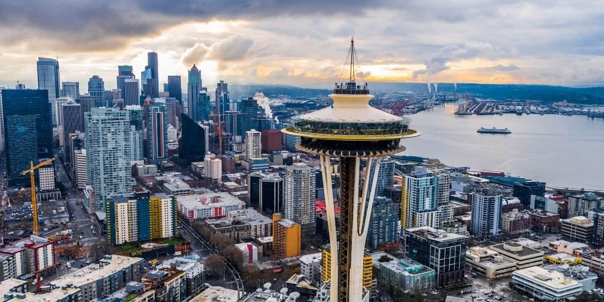 downtown seattle space needle view