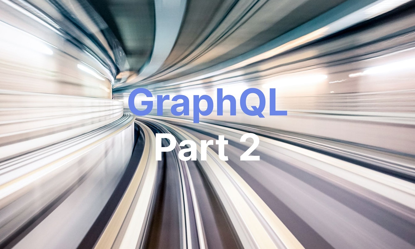 Verschwommener Tunnel mit dynamischen Linien und dem in Blau und Weiß darübergelegten Text „GraphQL Teil 2“.