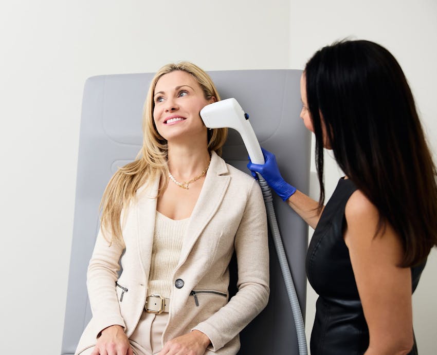 woman getting a sofwave procedure