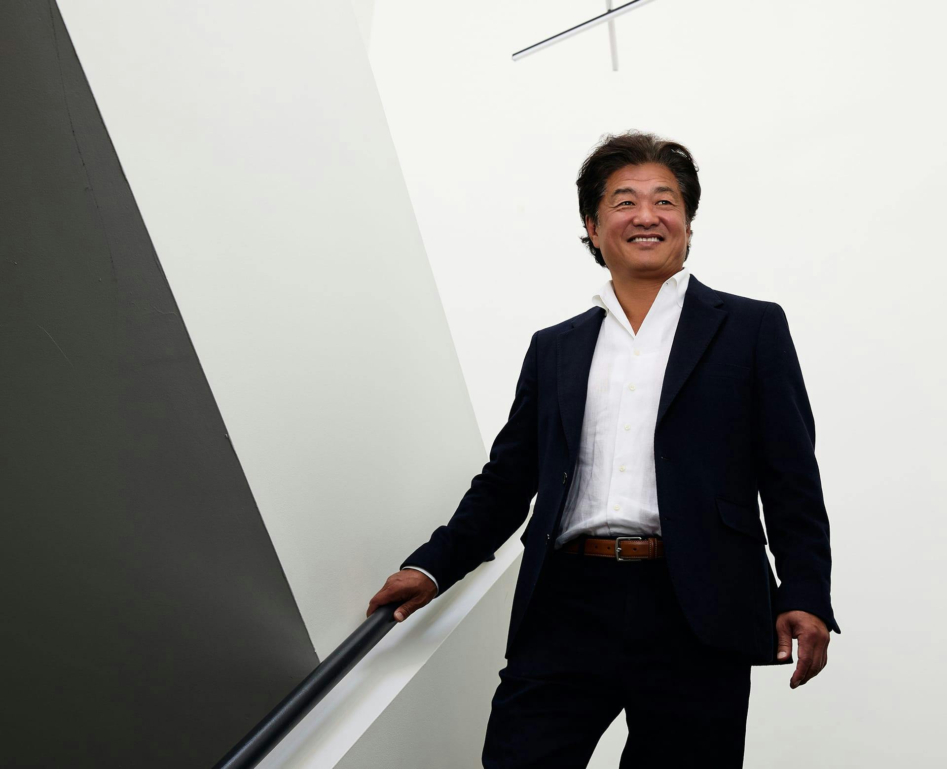 Dr. Min Ahn