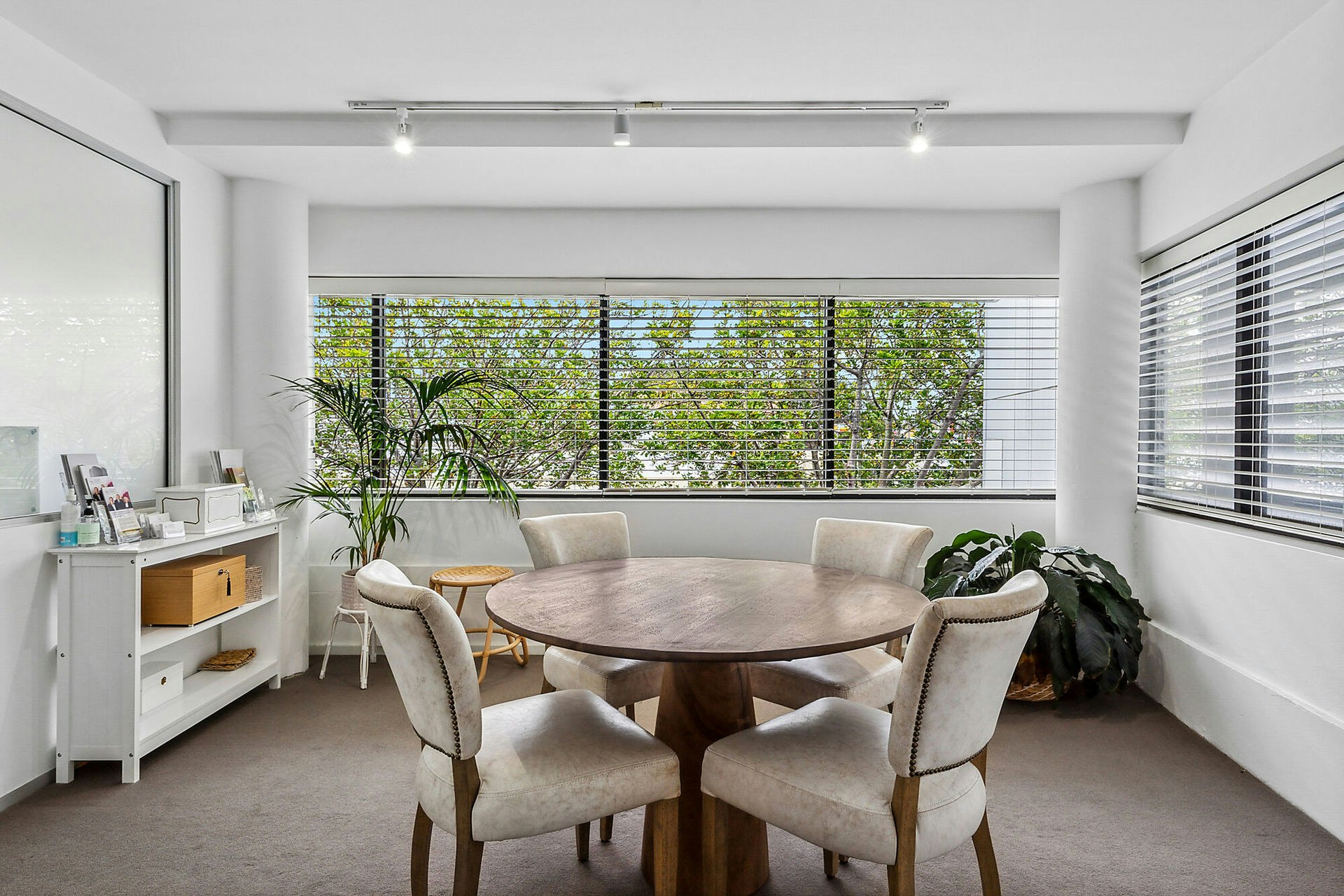 Image of dining room