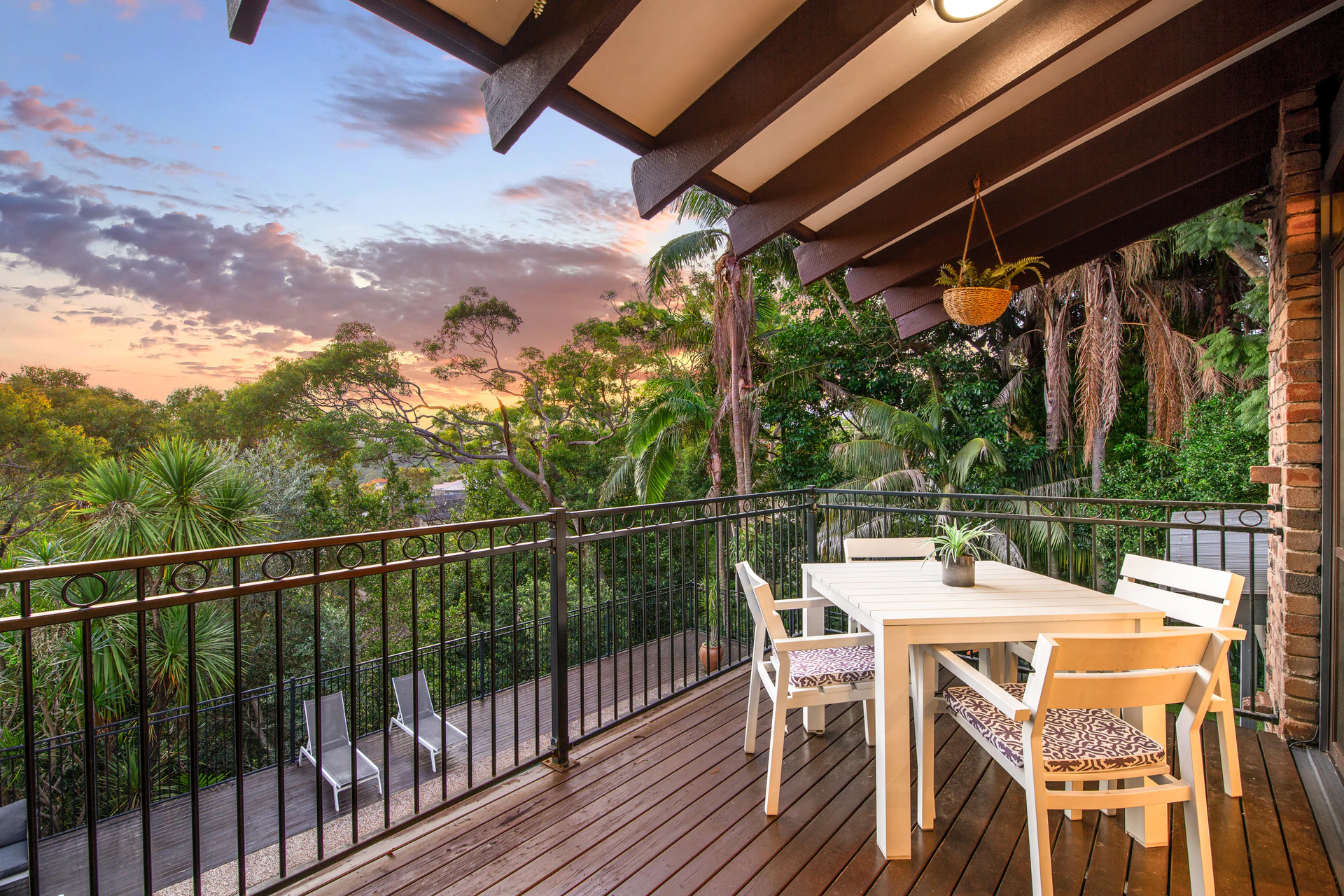 balcony
