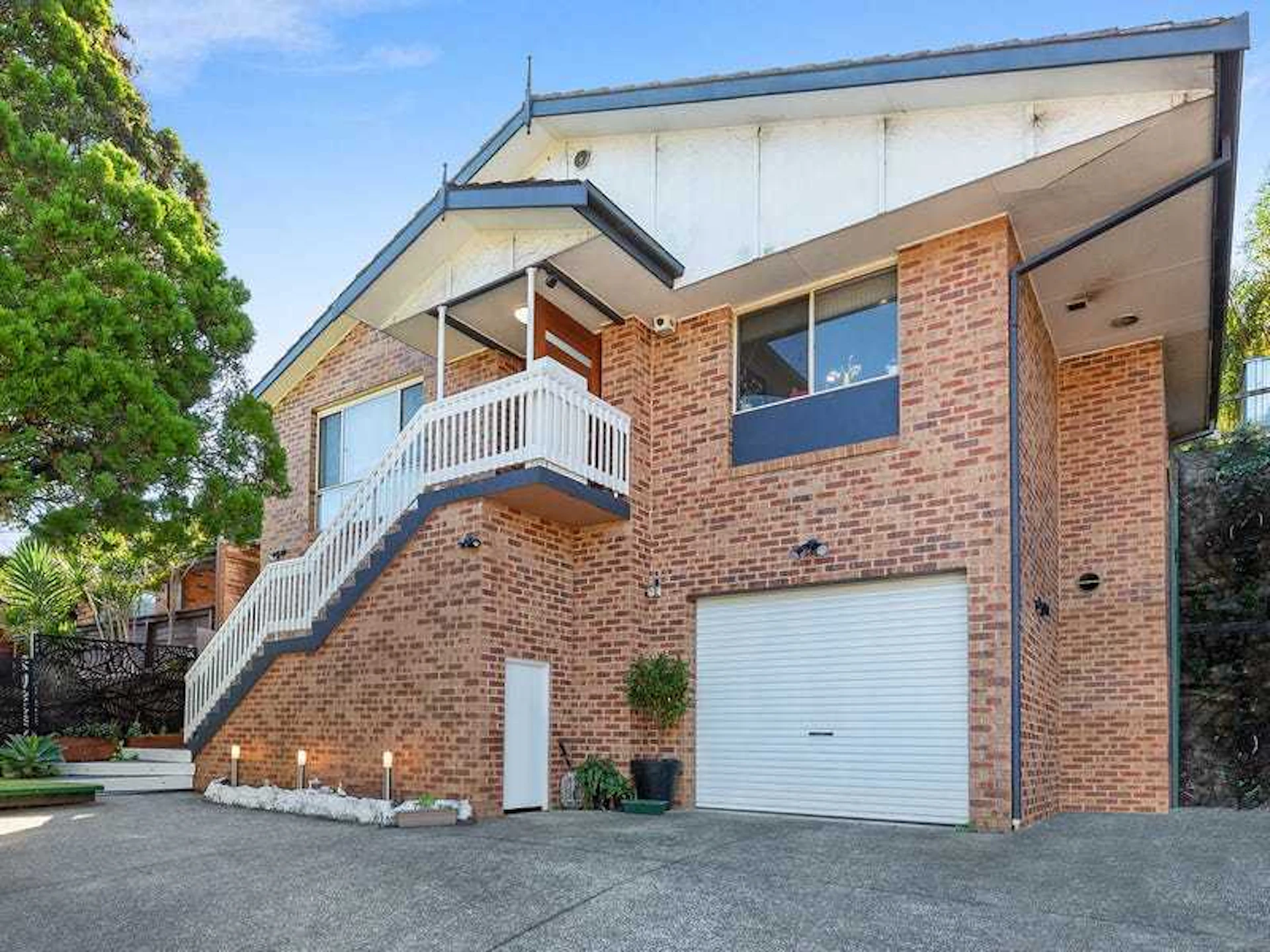 1/26a Pittwater Road Brookvale, Brookvale - Image 1