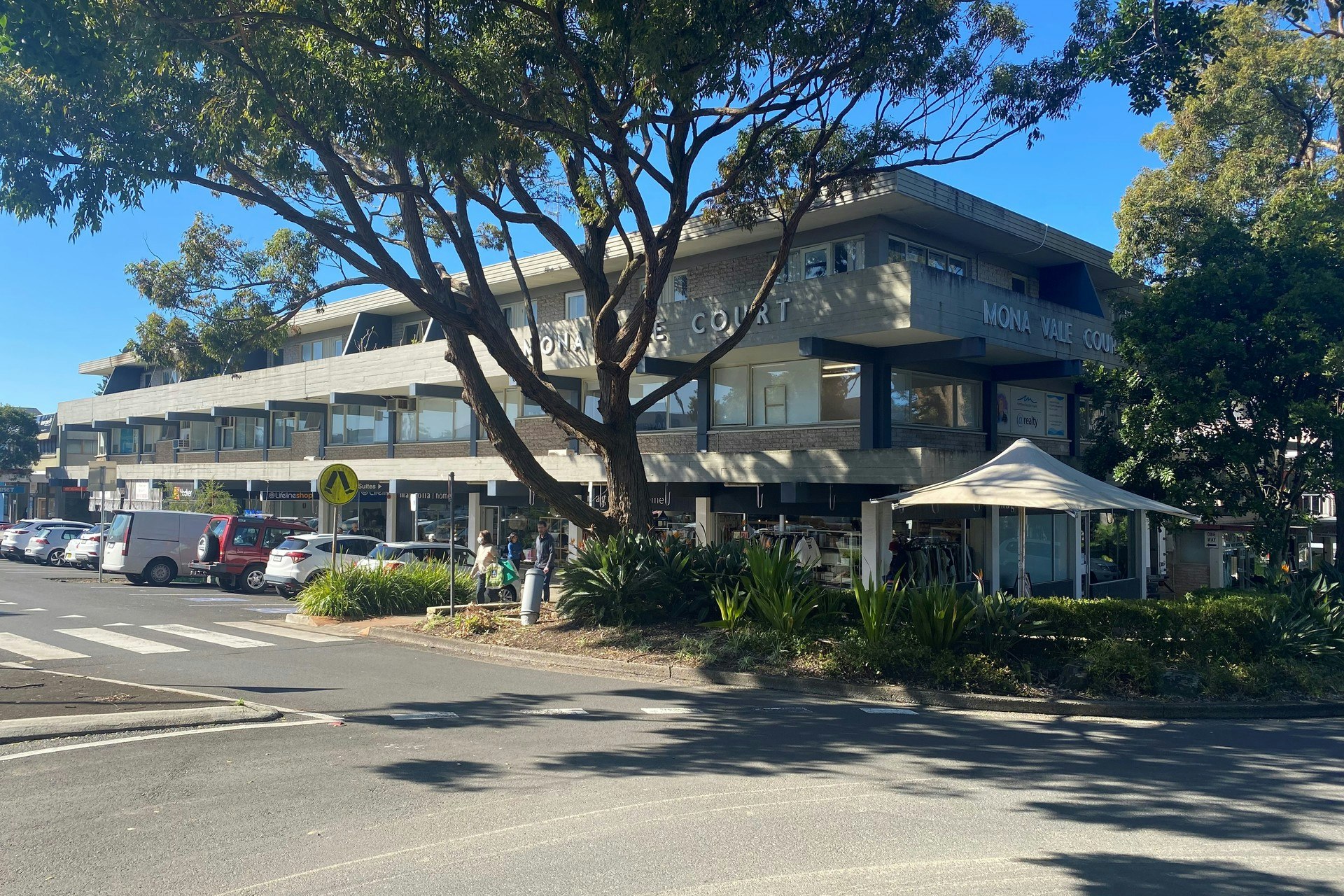 Image of neighborhood