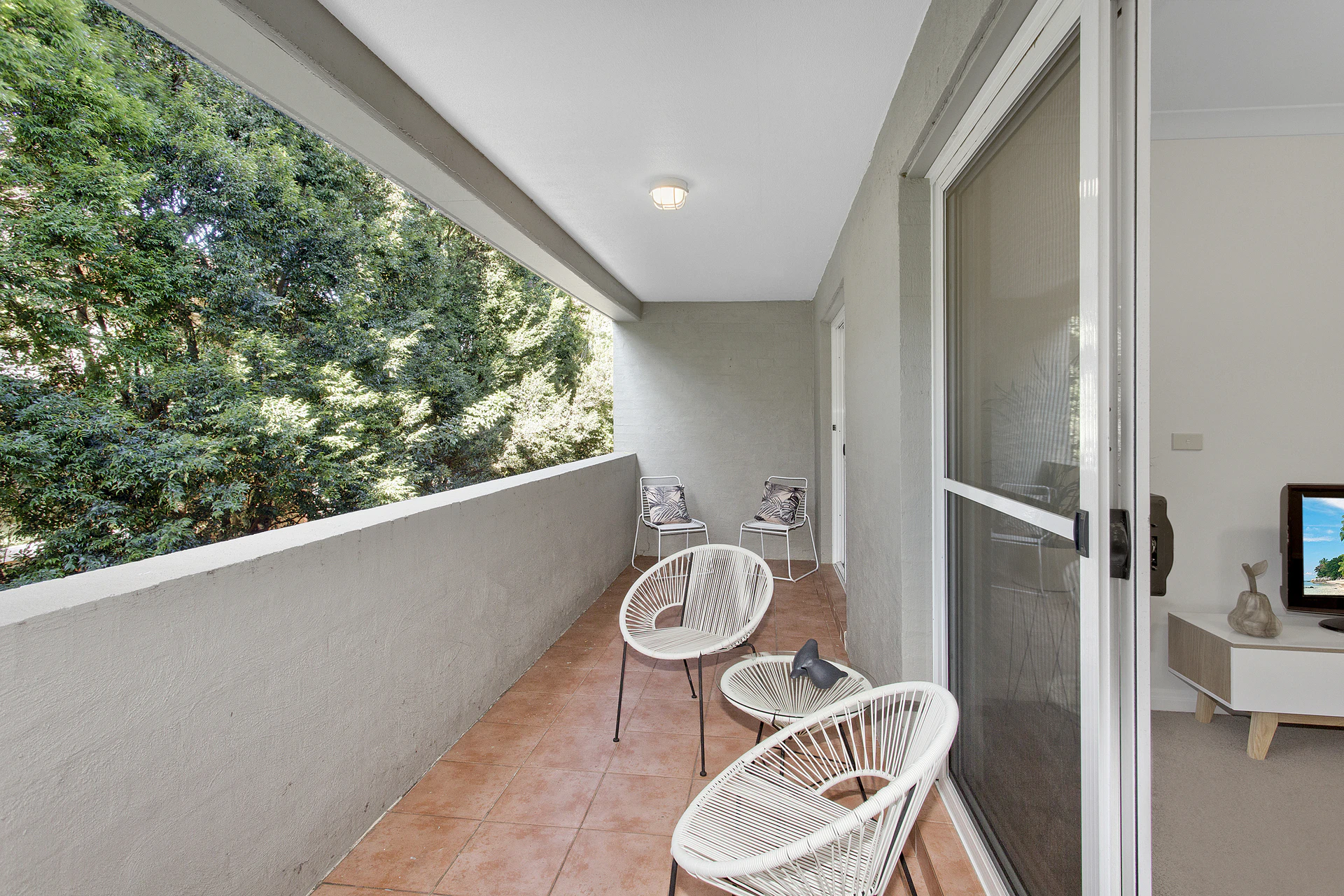balcony