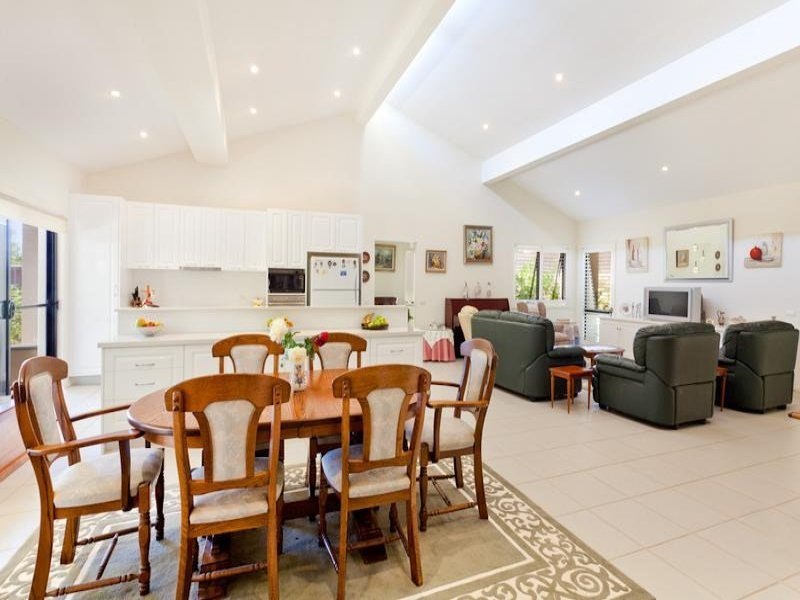 Image of dining room