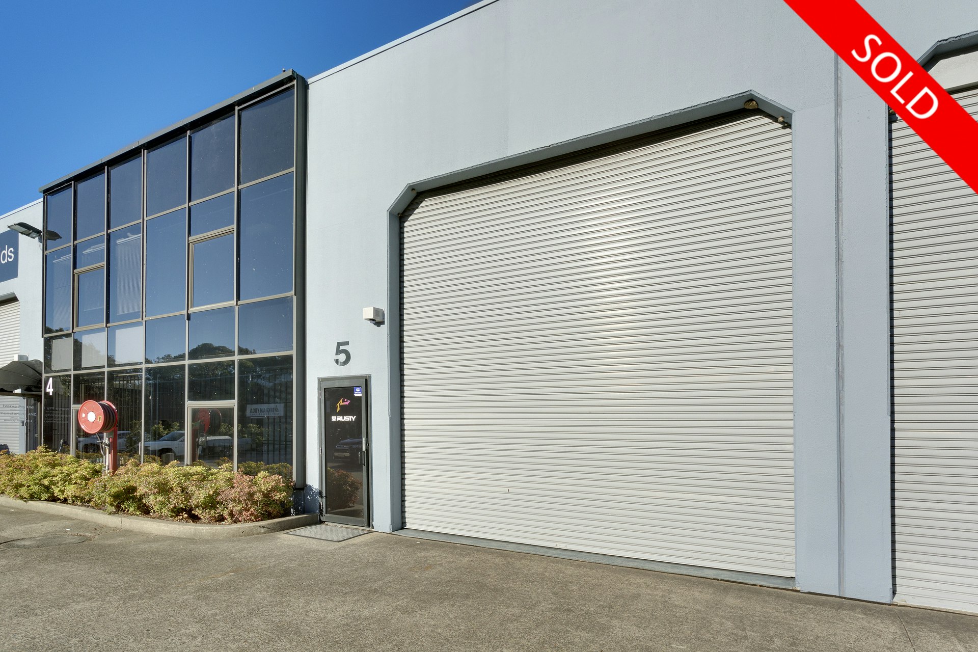 Image of garage
