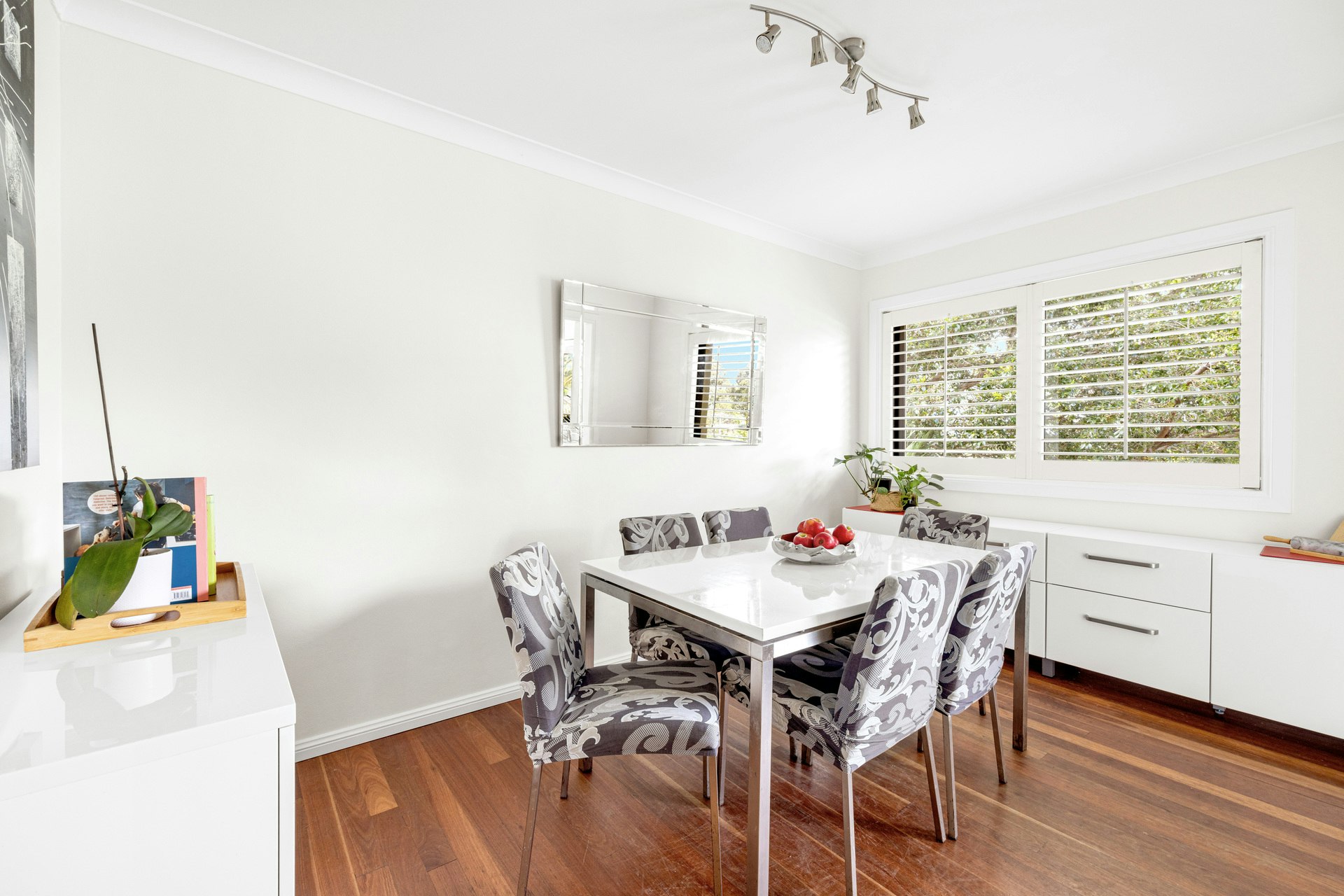 Image of dining room