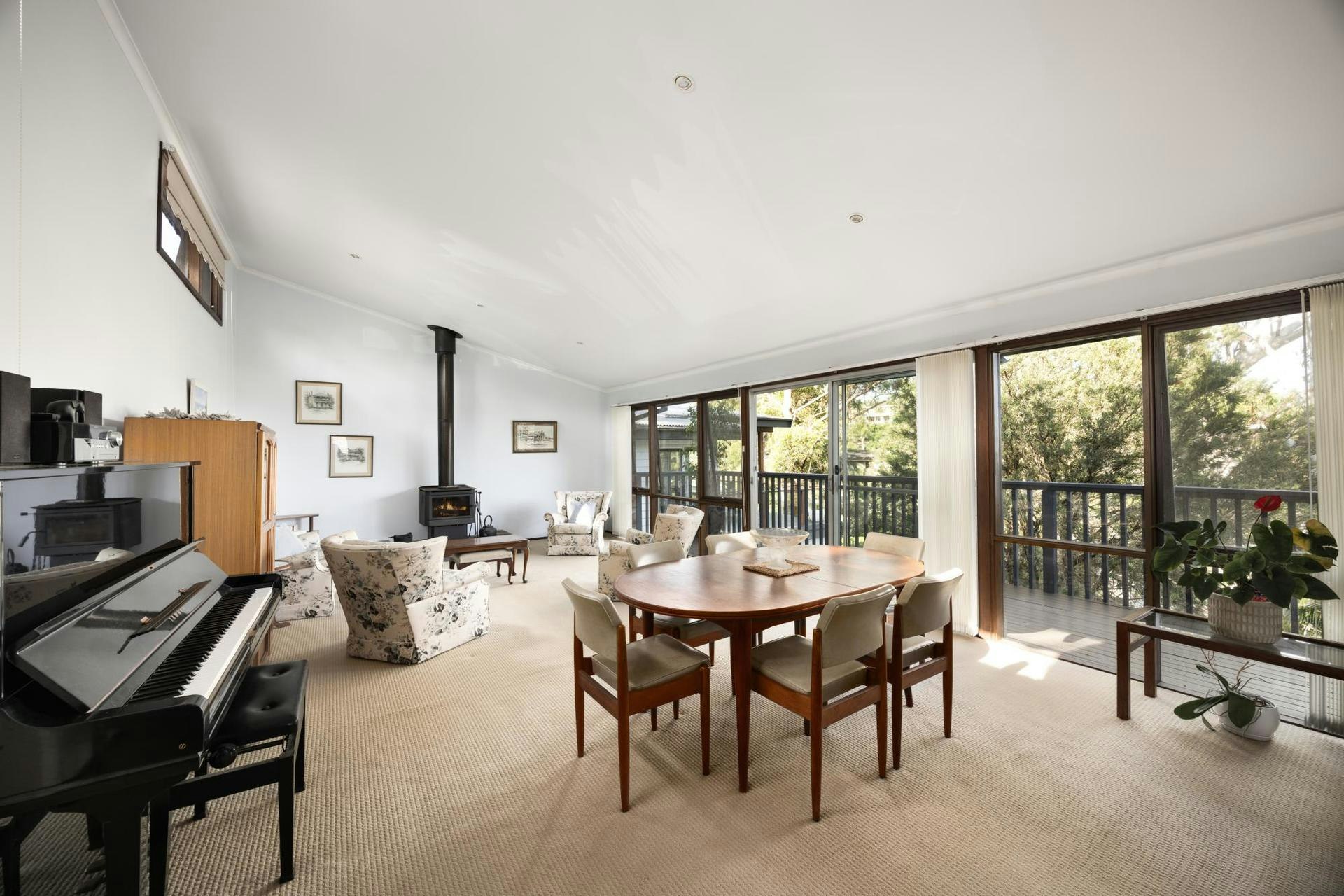 Image of dining room