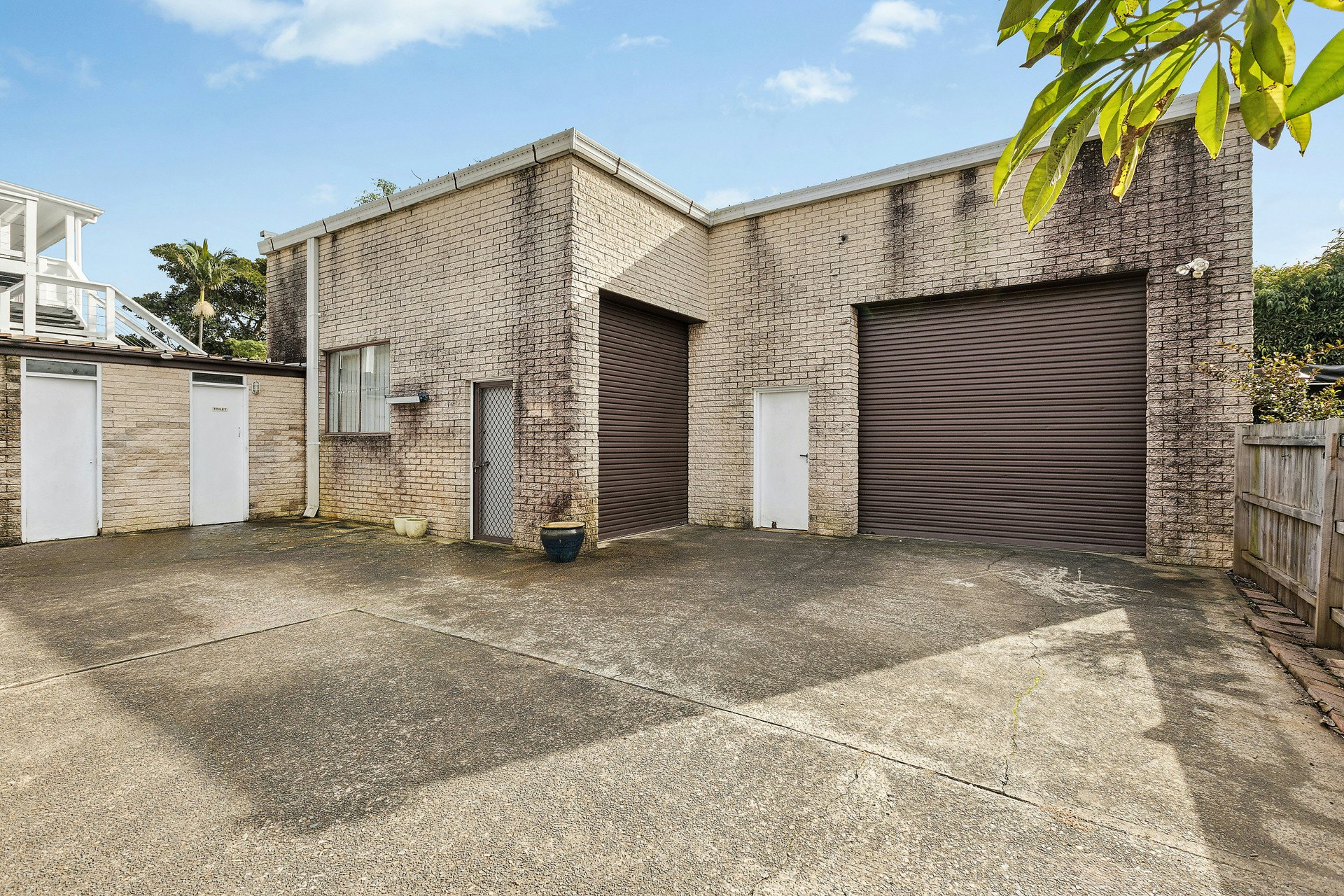 Image of garage