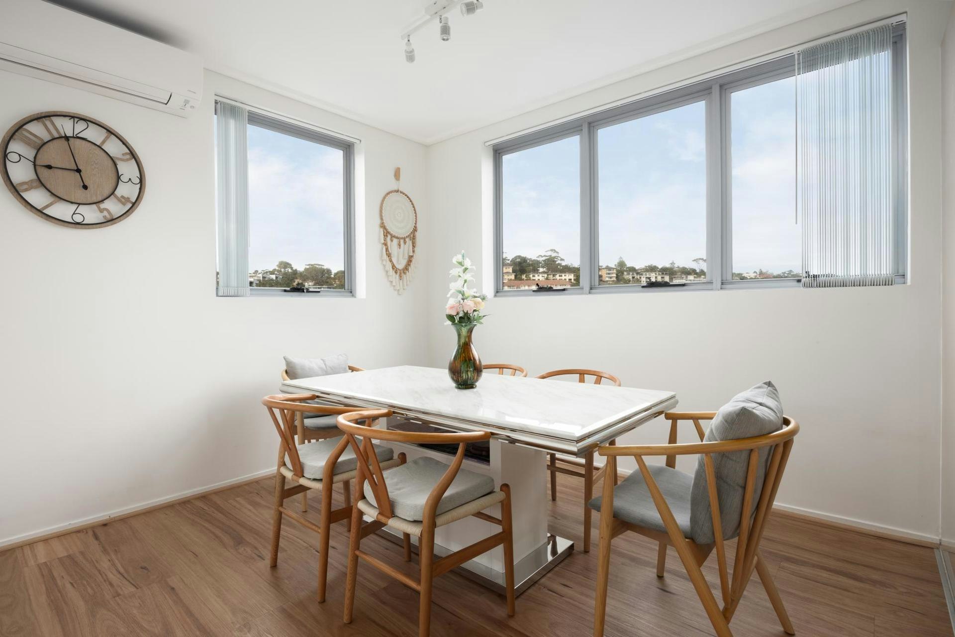 Image of dining room