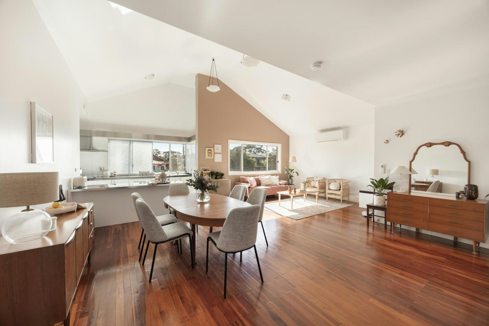 Image of dining room