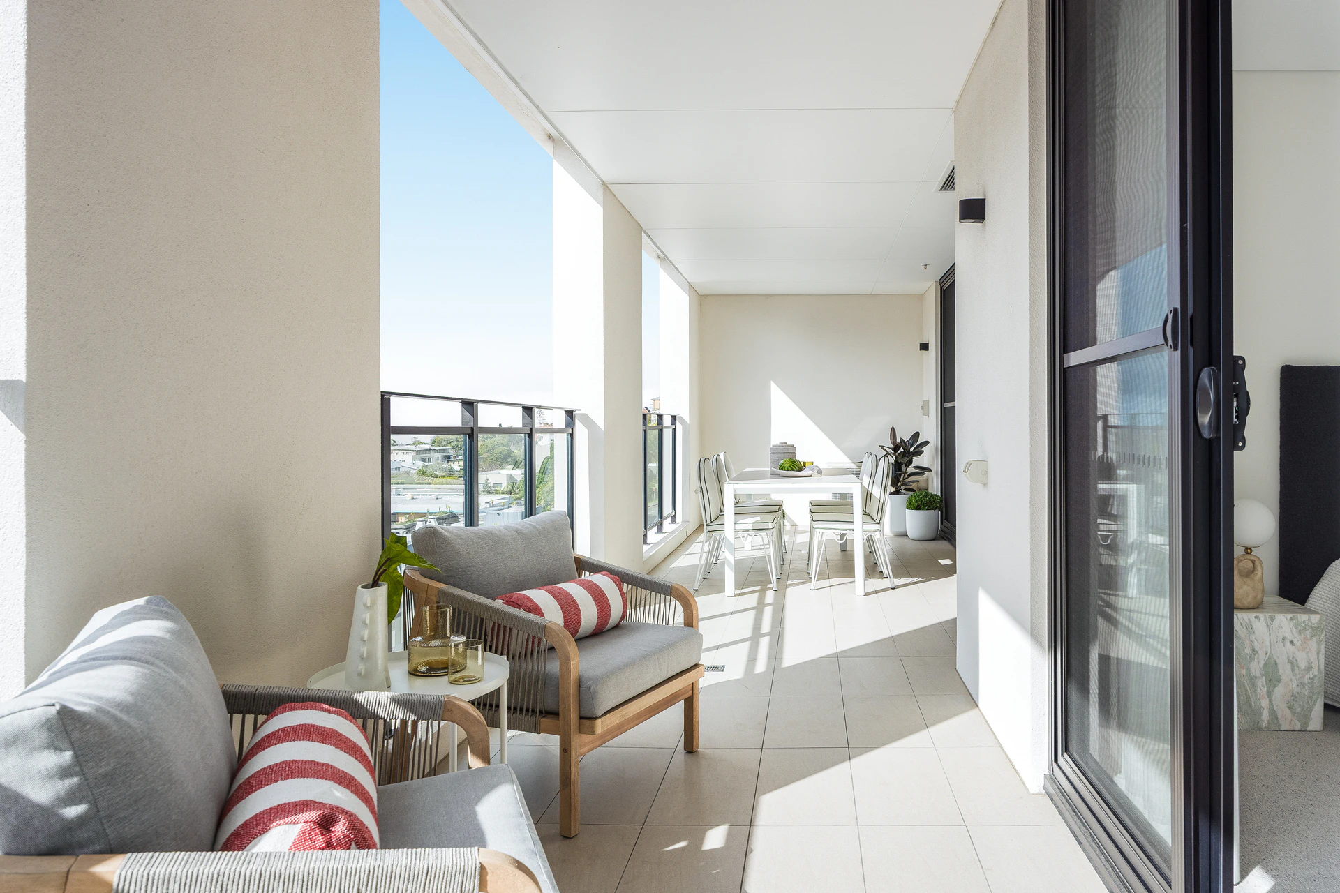 balcony