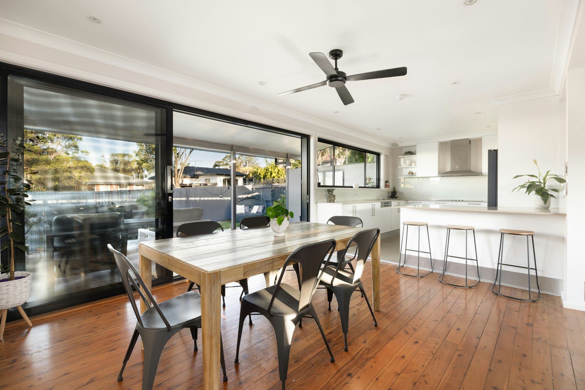 Image of dining room