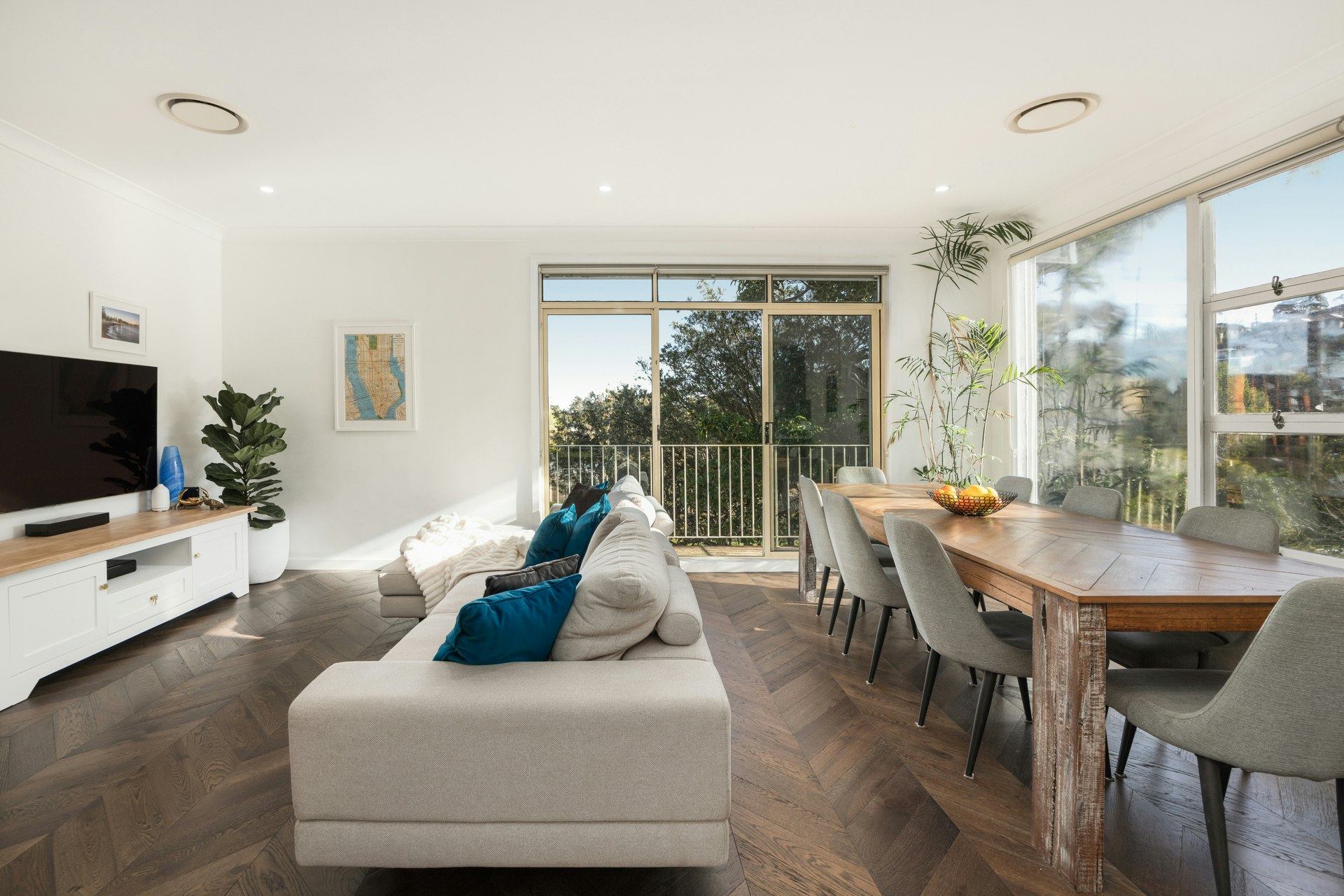 Image of dining room