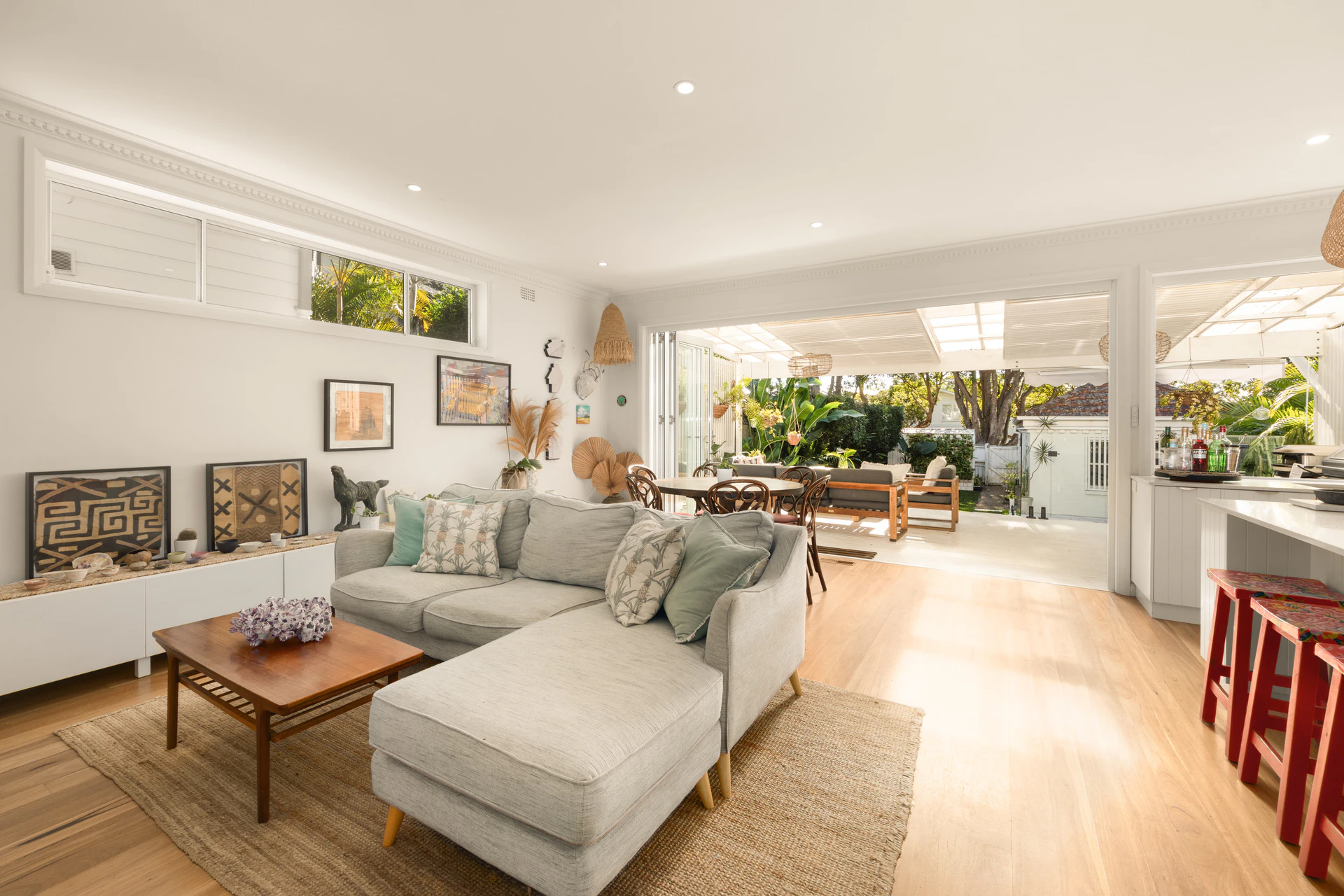 55 Johnson Street, Freshwater - Thumbnail 3
