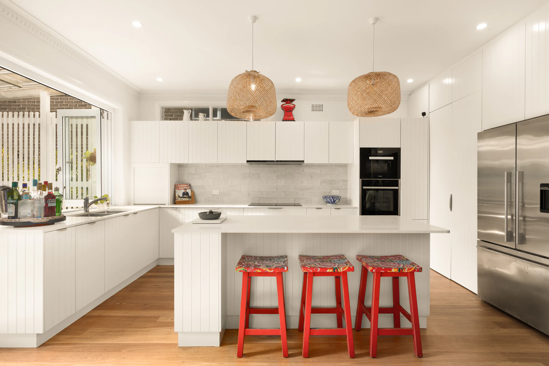 55 Johnson Street, Freshwater - Thumbnail 4