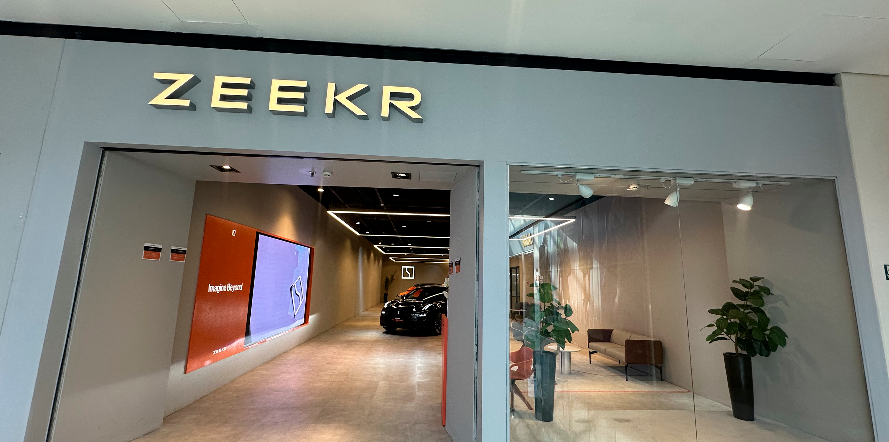 ZEEKR