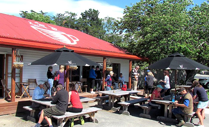 The Staveley Store Cafe