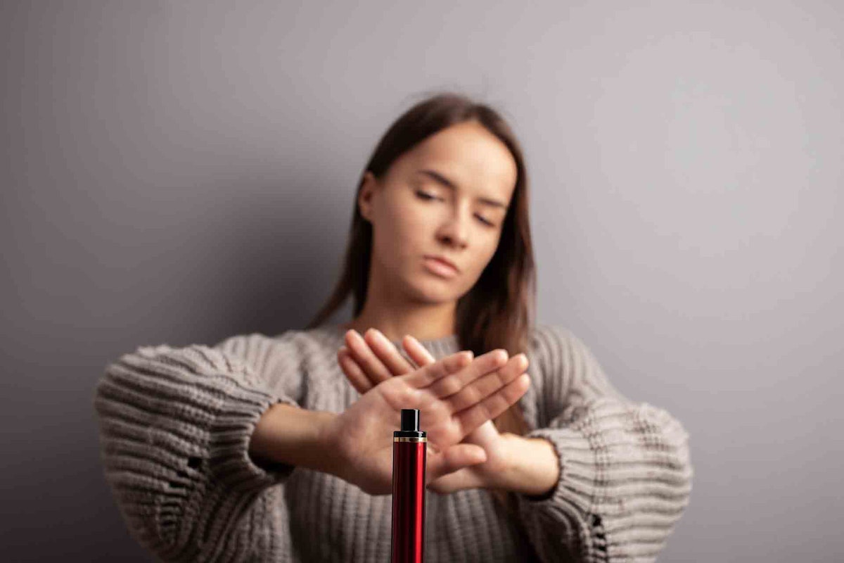 Can I Vape or Smoke With Clear Aligners?