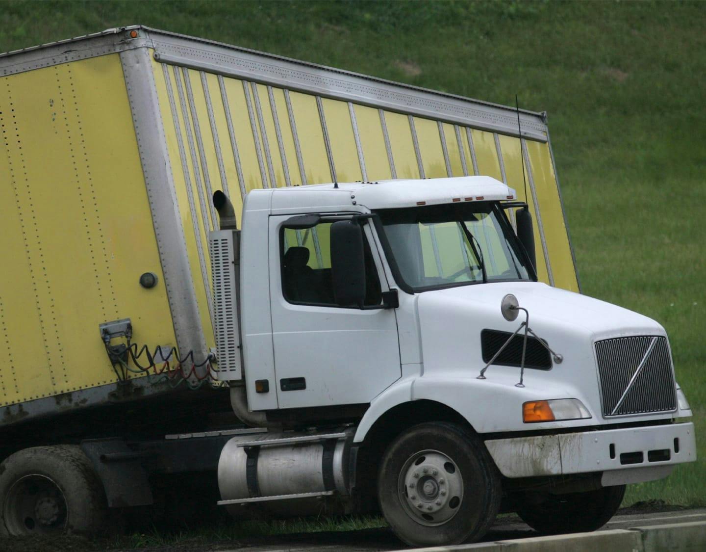 semi truck accident