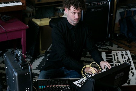 Jeremy_Gara_Ming_Wu.jpg Jeremy Gara press photo