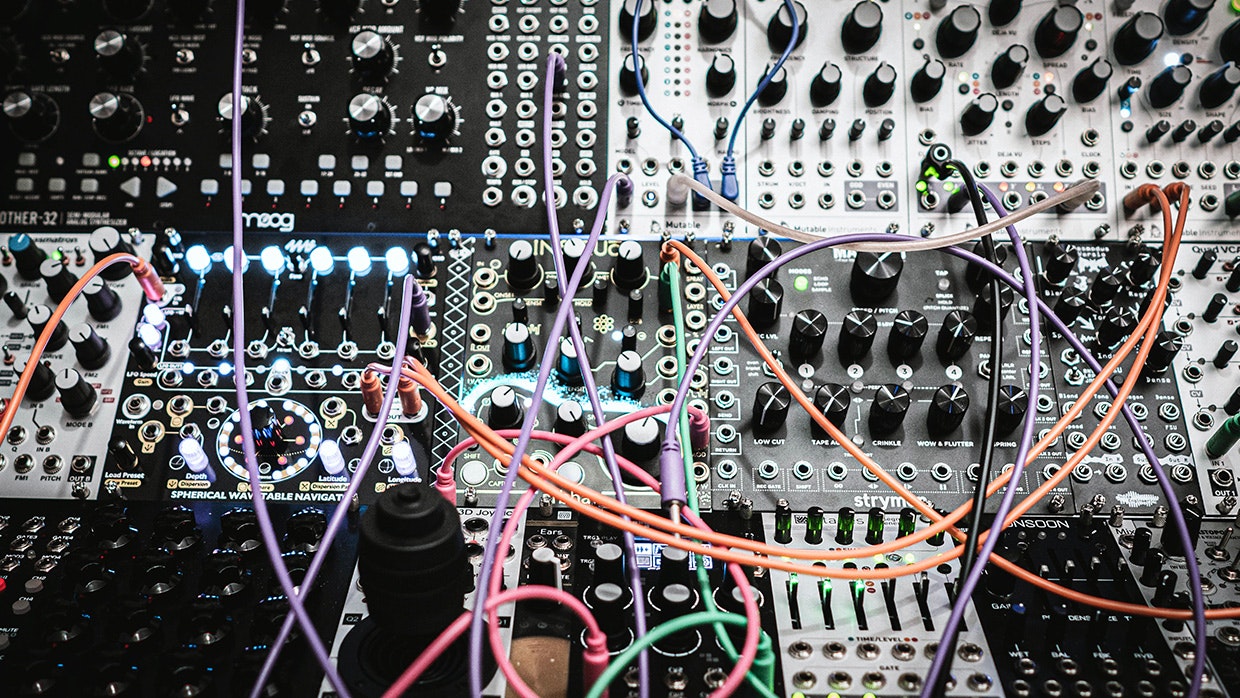 Article_Header_Audio_Console_Adi-Goldstein.jpg